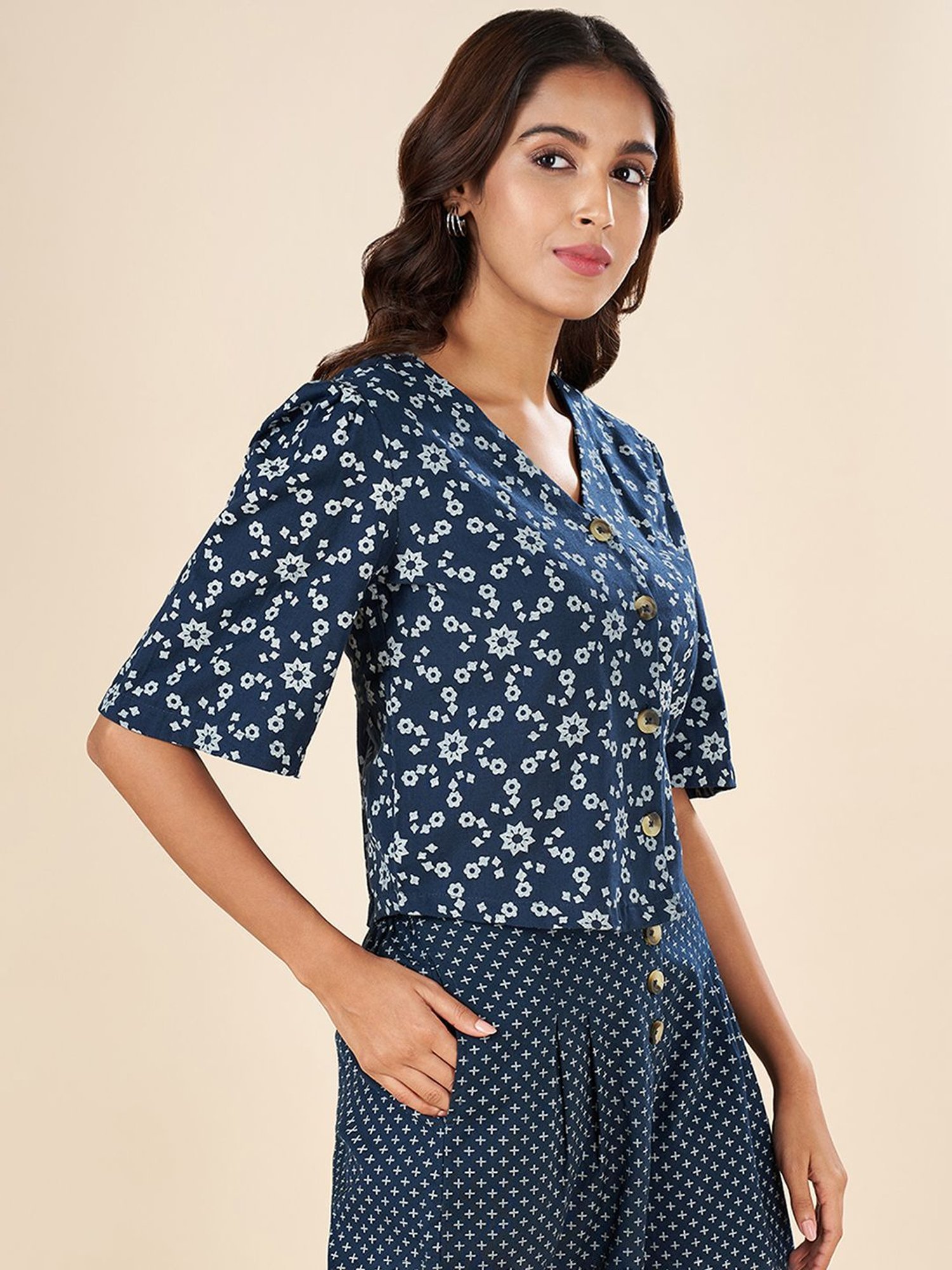 Akkriti by Pantaloons Blue Cotton Printed Top