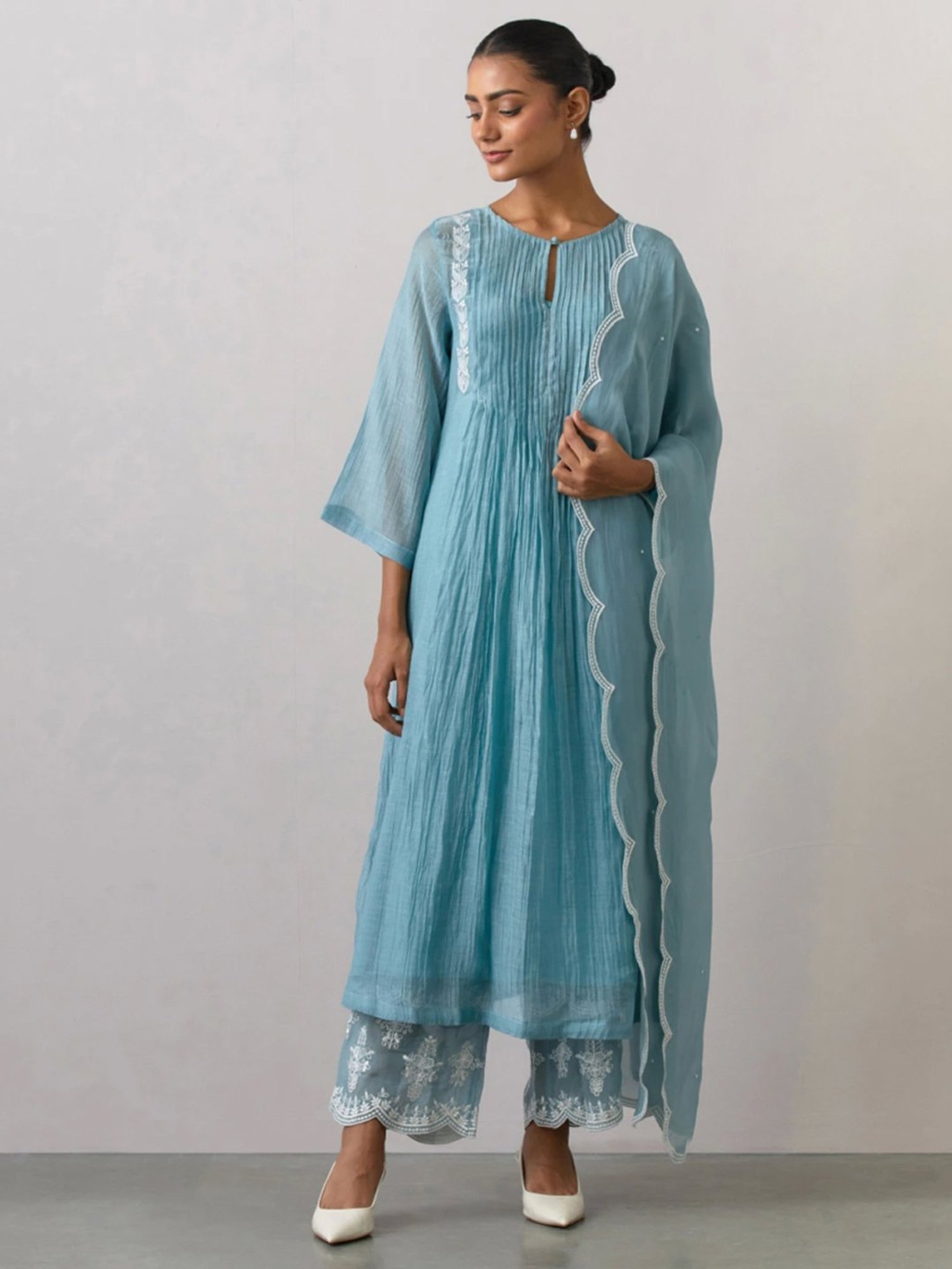 Ikshita Choudhary Blue Noor Chanderi Embroidered Kurta