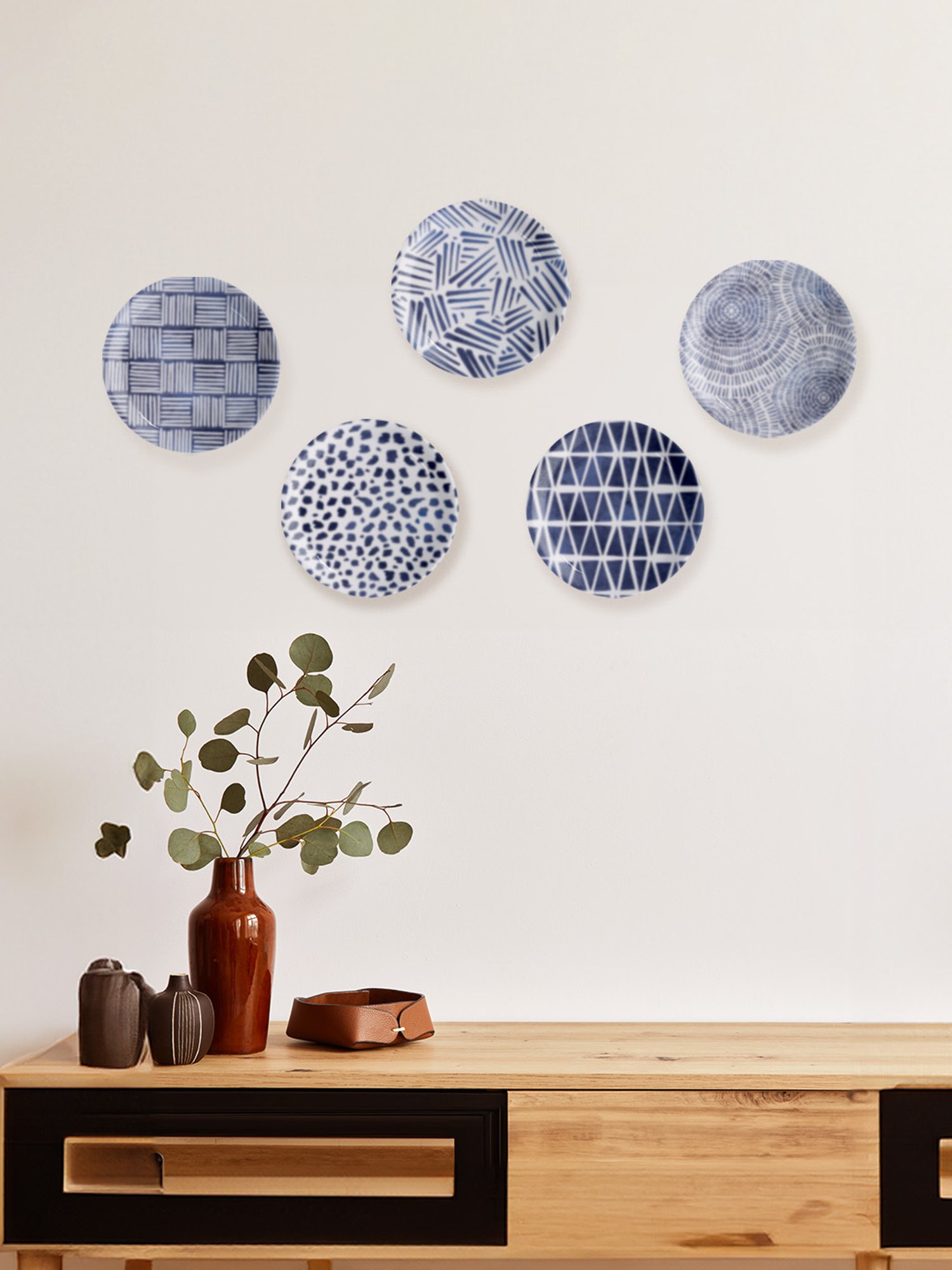 Nestroots Tranquil Tide Blue & White Porcelain&iquest;Decorative Wall Plate