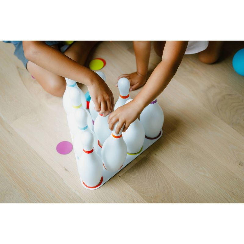 Chuckle & Roar 10 Pin Kids Bowling Set