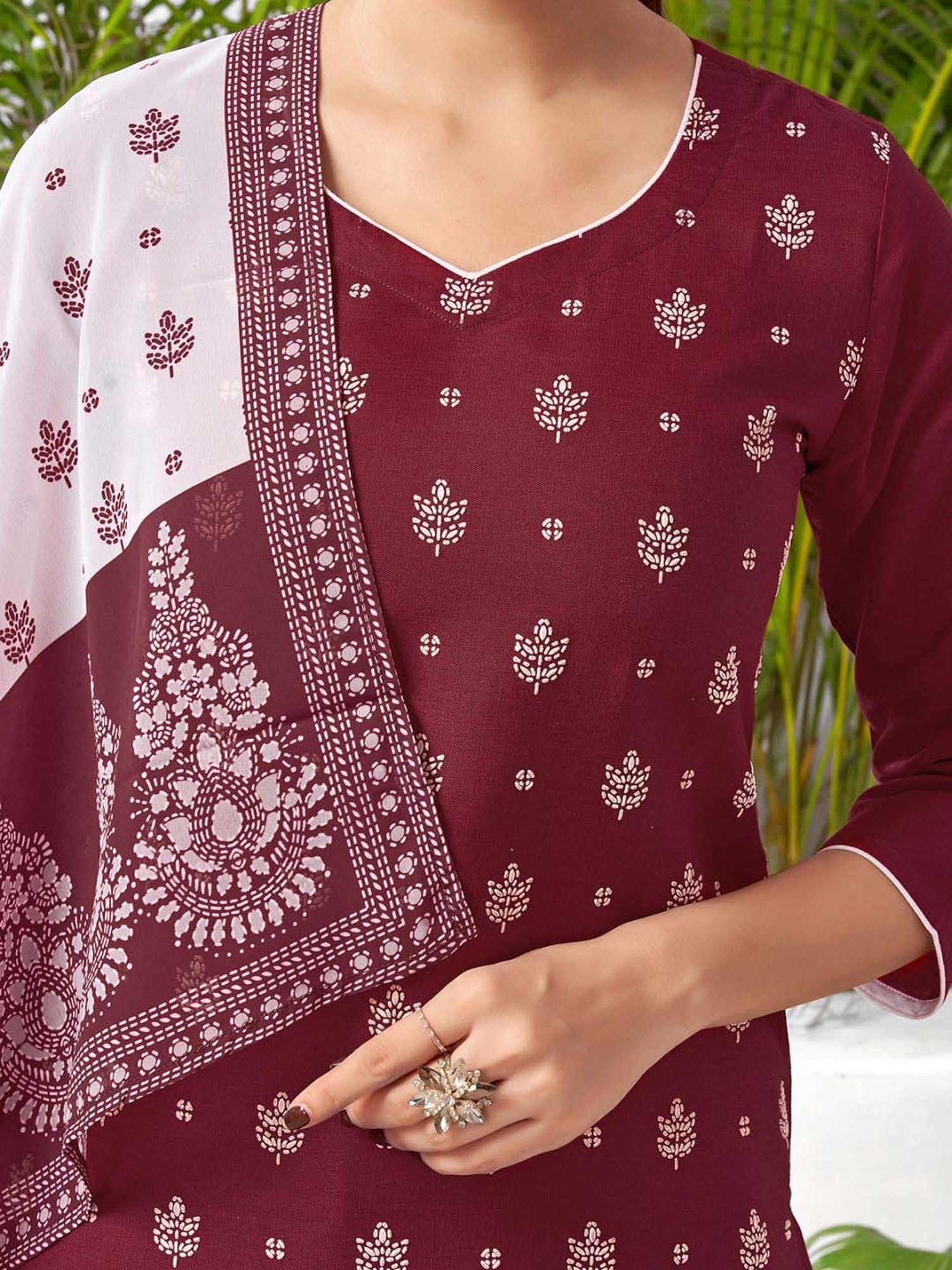 Skylee Maroon Cotton Printed Kurta Pant Set With Dupatta