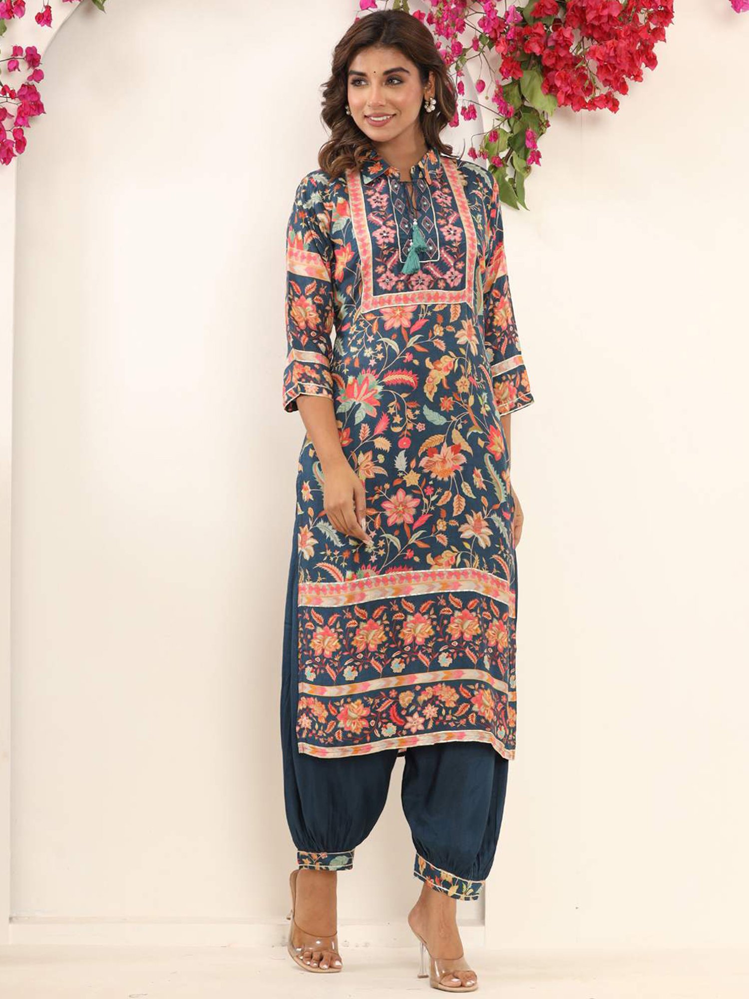 READIPRINT FASHIONS Blue Floral Print Kurta Salwaar Set