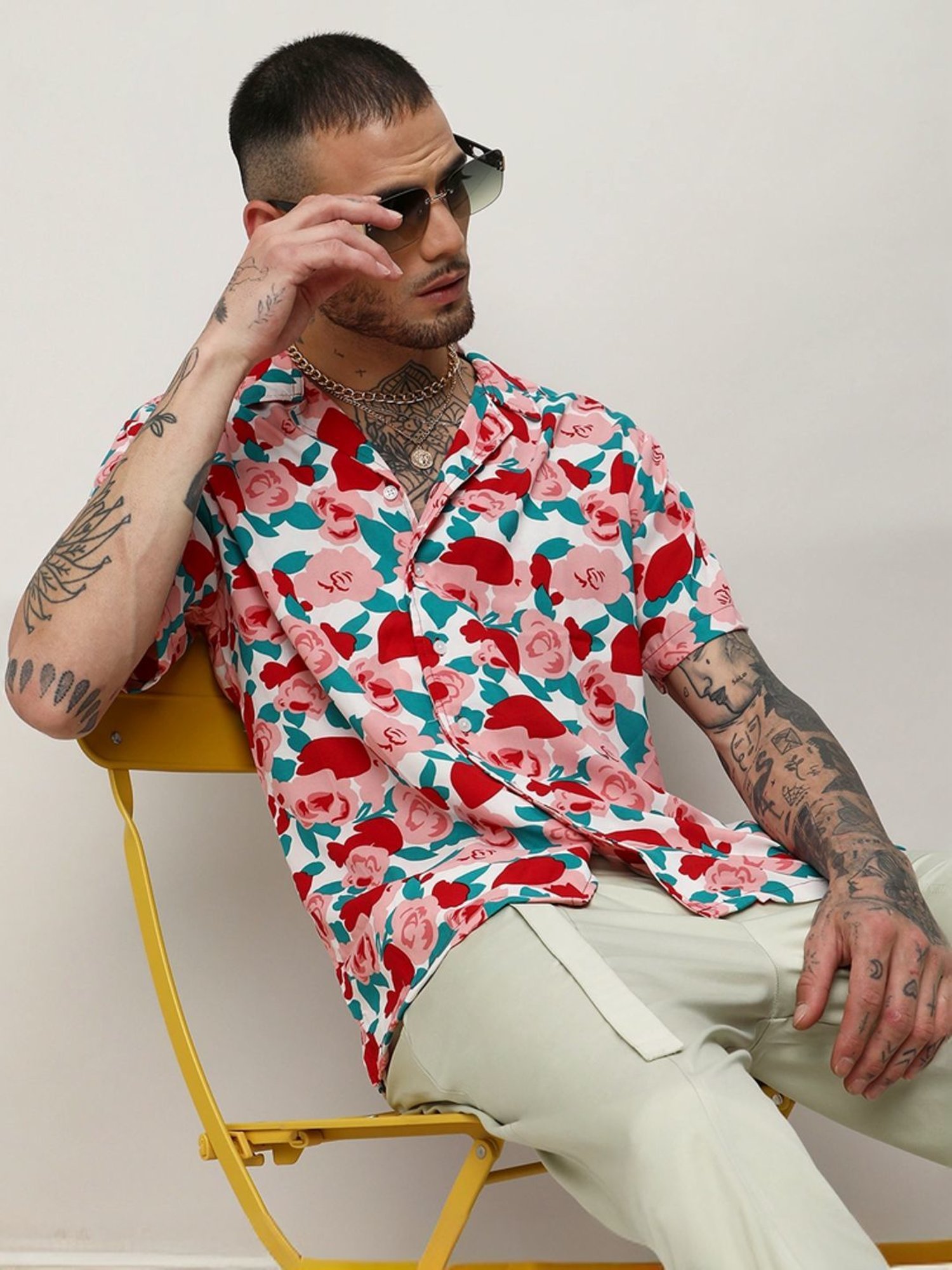 Campus Sutra Red Regular Fit Floral Print Shirt