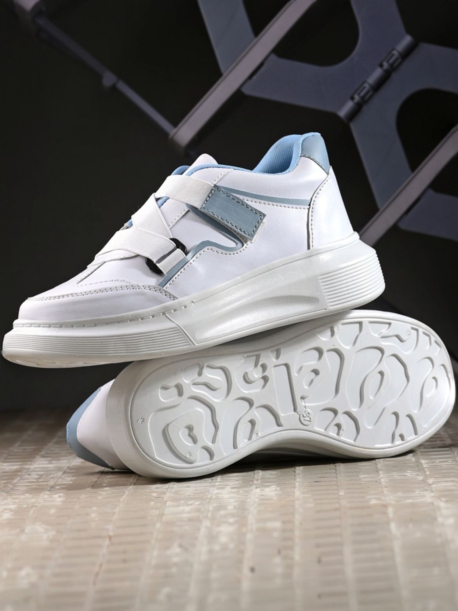 Giorgio Women's White & Blue Sneakers
