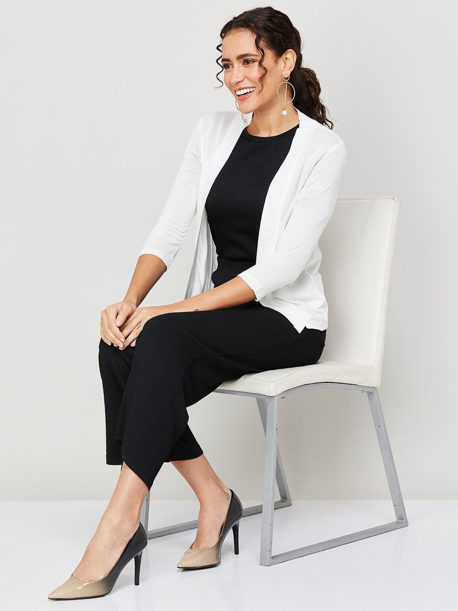 Code by Lifestyle White Regular Fit Shrug