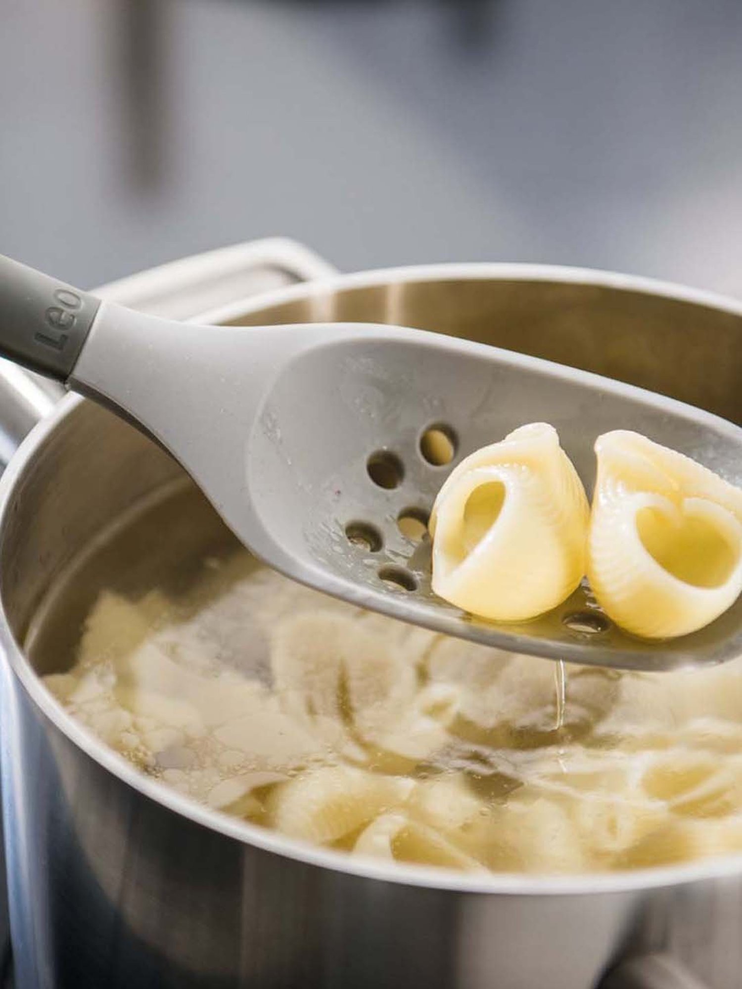 BERGHOFF Leo Grey Silicone Skimmer - Set of 1