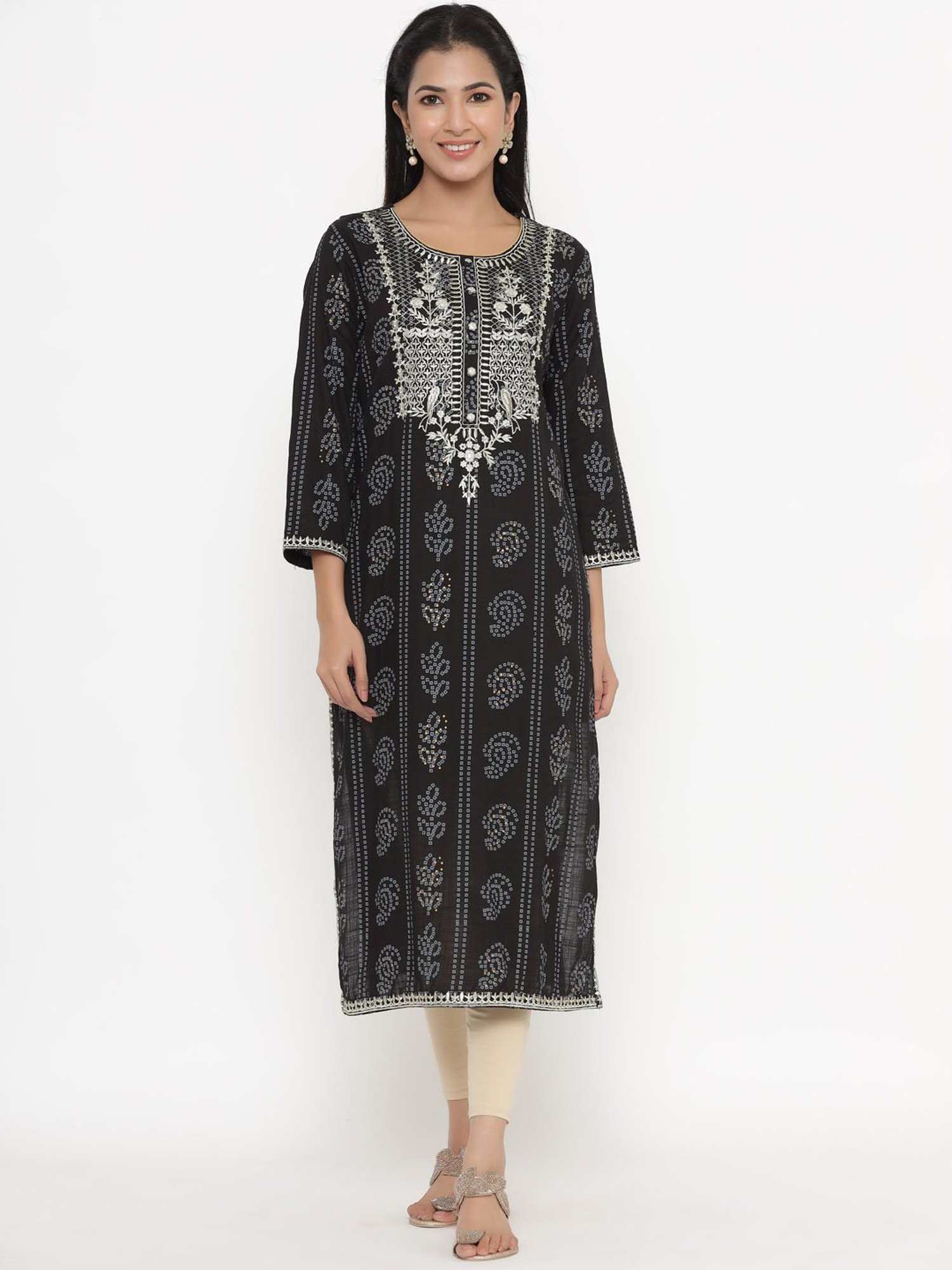 Kipek Black Embroidered Straight Kurta