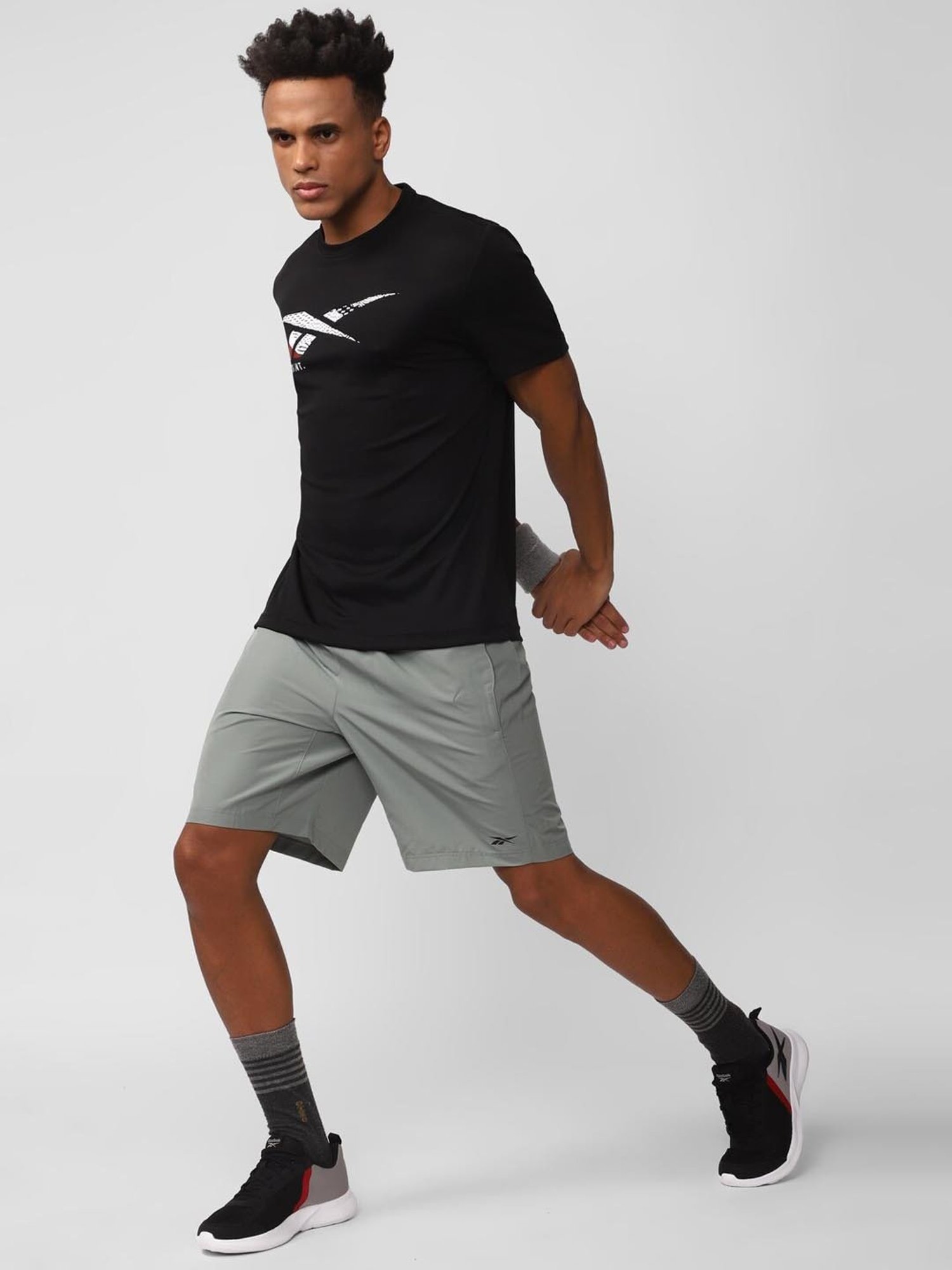 Reebok Black Slim Fit Printed T-Shirt