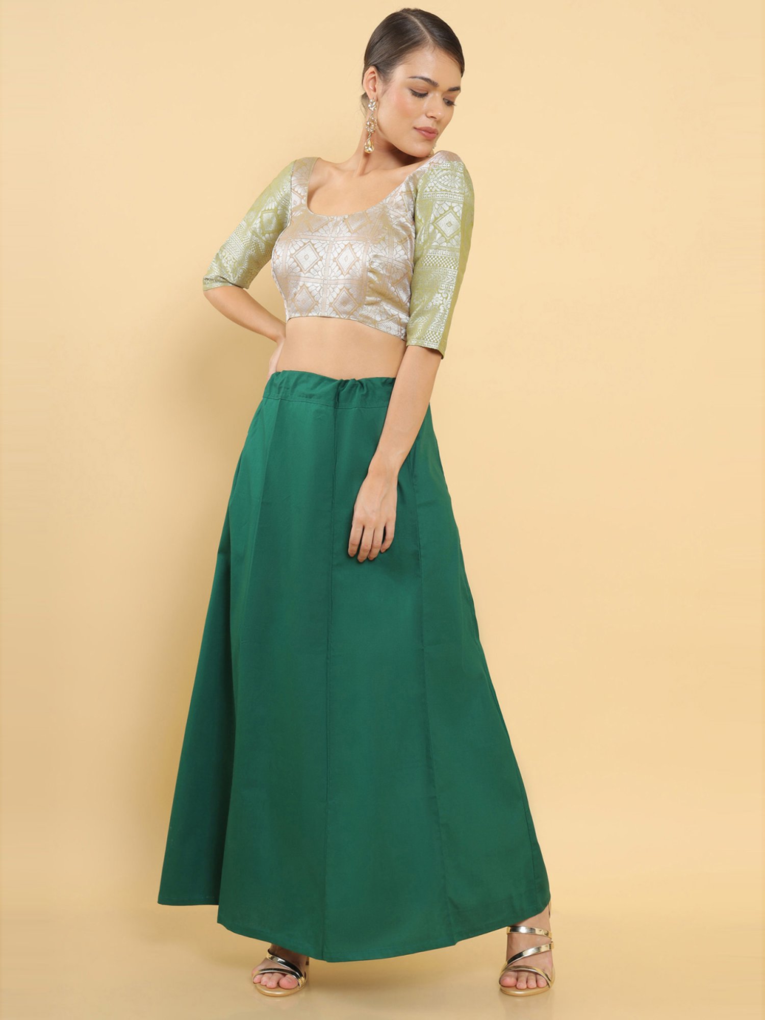 Soch Green Cotton Saree Shapewear