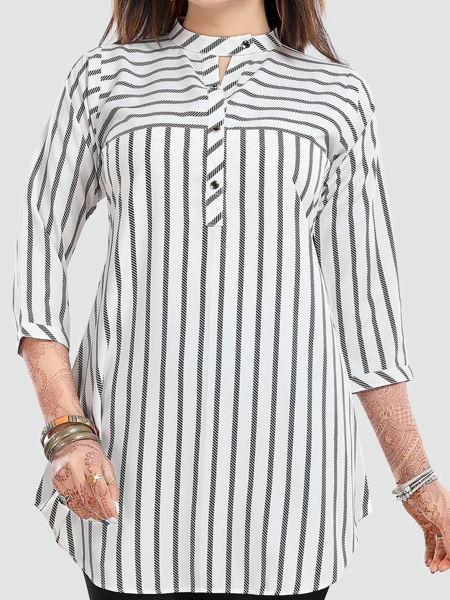 Saree Swarg White Printed Tunic