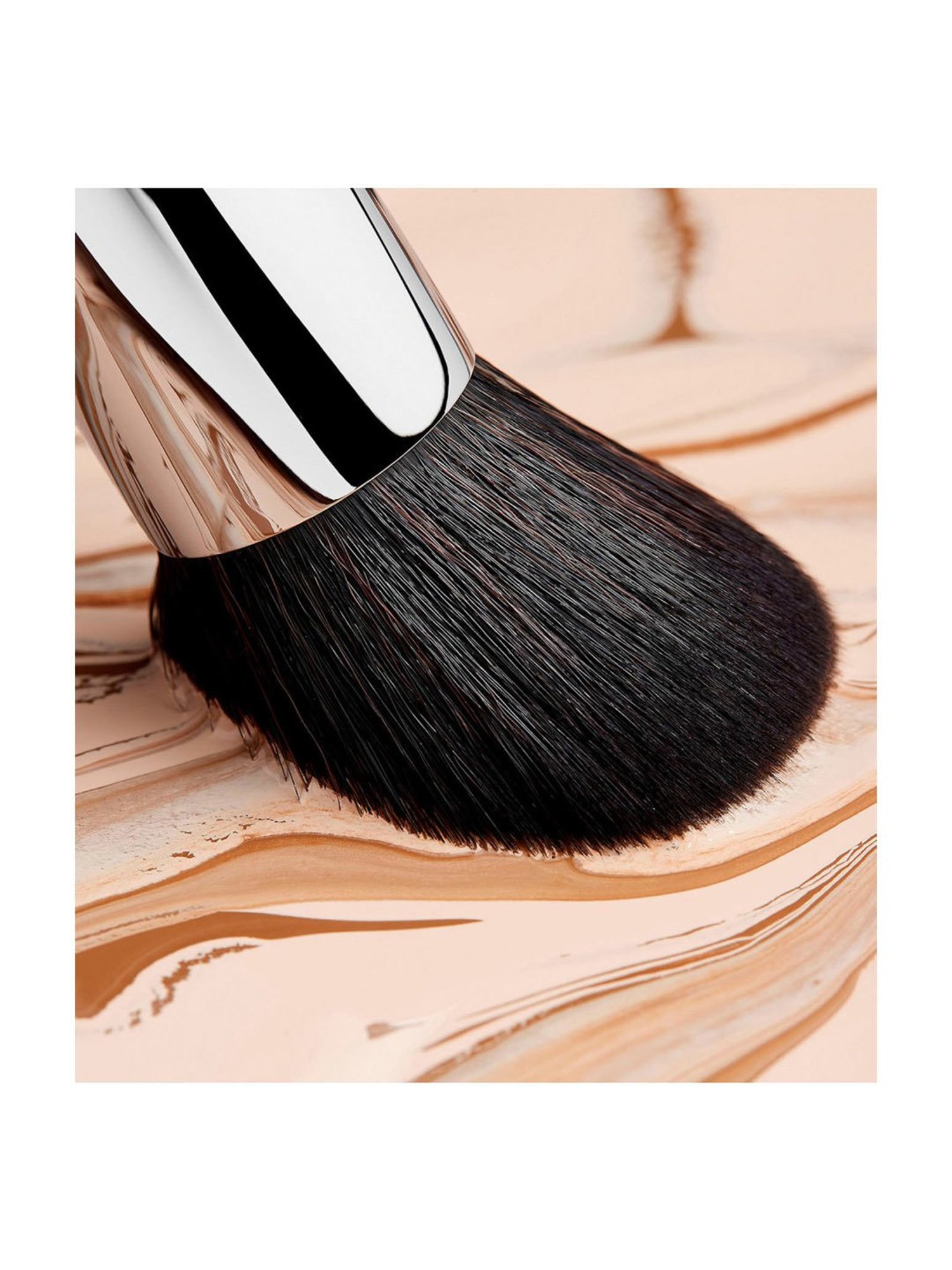 Sigma Beauty Airbrush Kabuki - F85