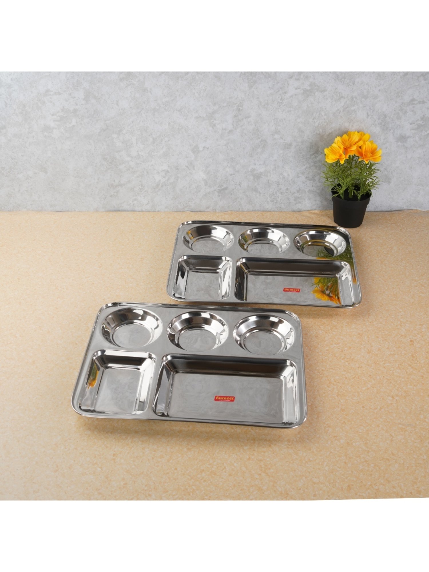 Nestasia Premium Quality Mandala Yellow Spiral Printed Square Shaped Ceramic Plate With Handle