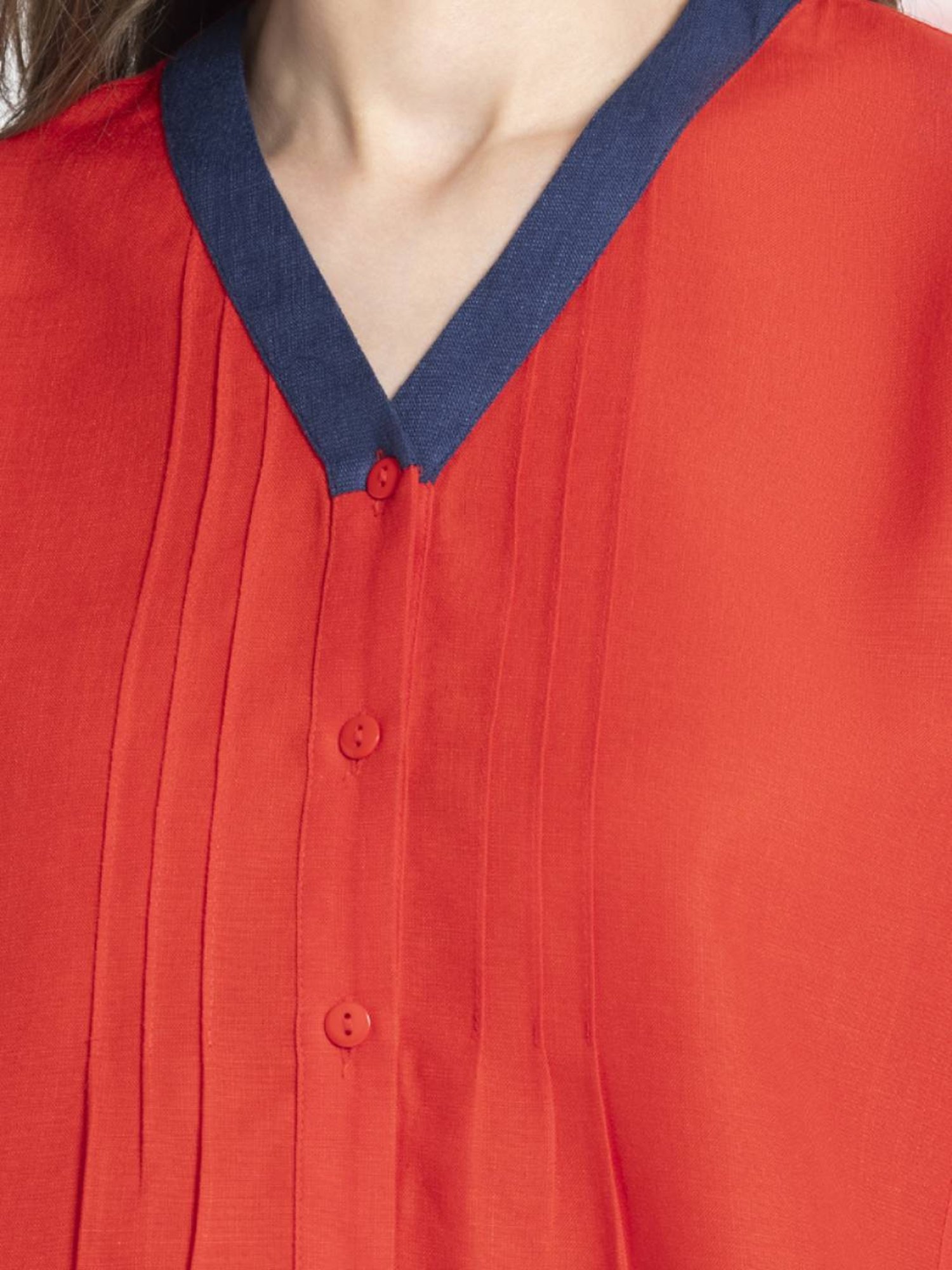 SHAYE Red Regular Fit Top