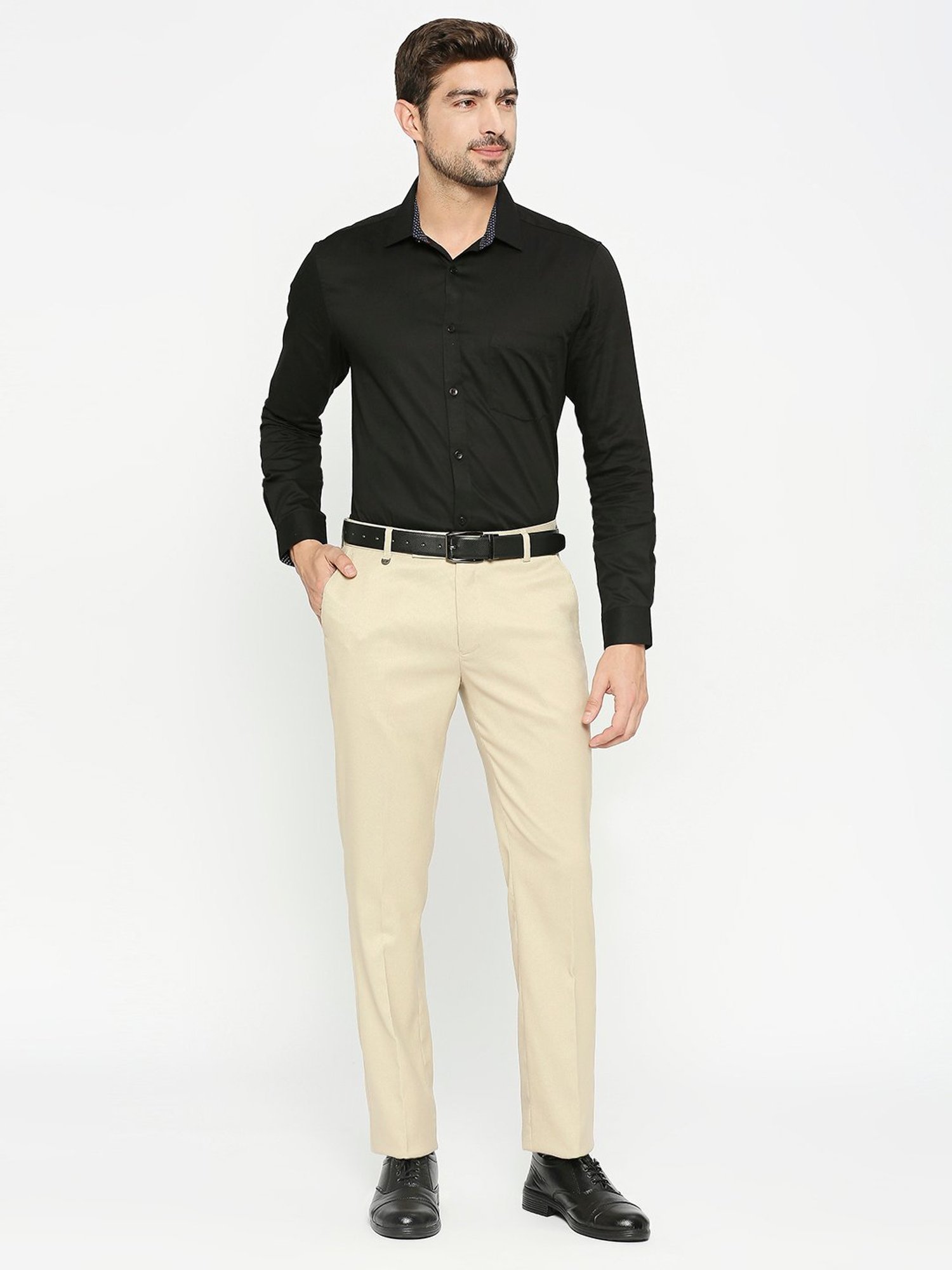 SOLEMIO Beige Slim Fit Flat Front Trousers
