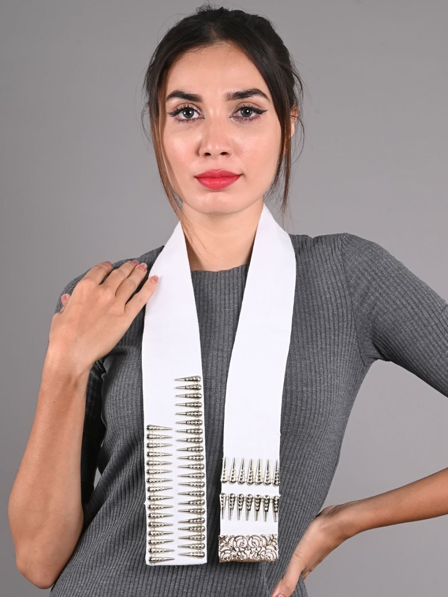 Odette White Fabric Embellished Collar