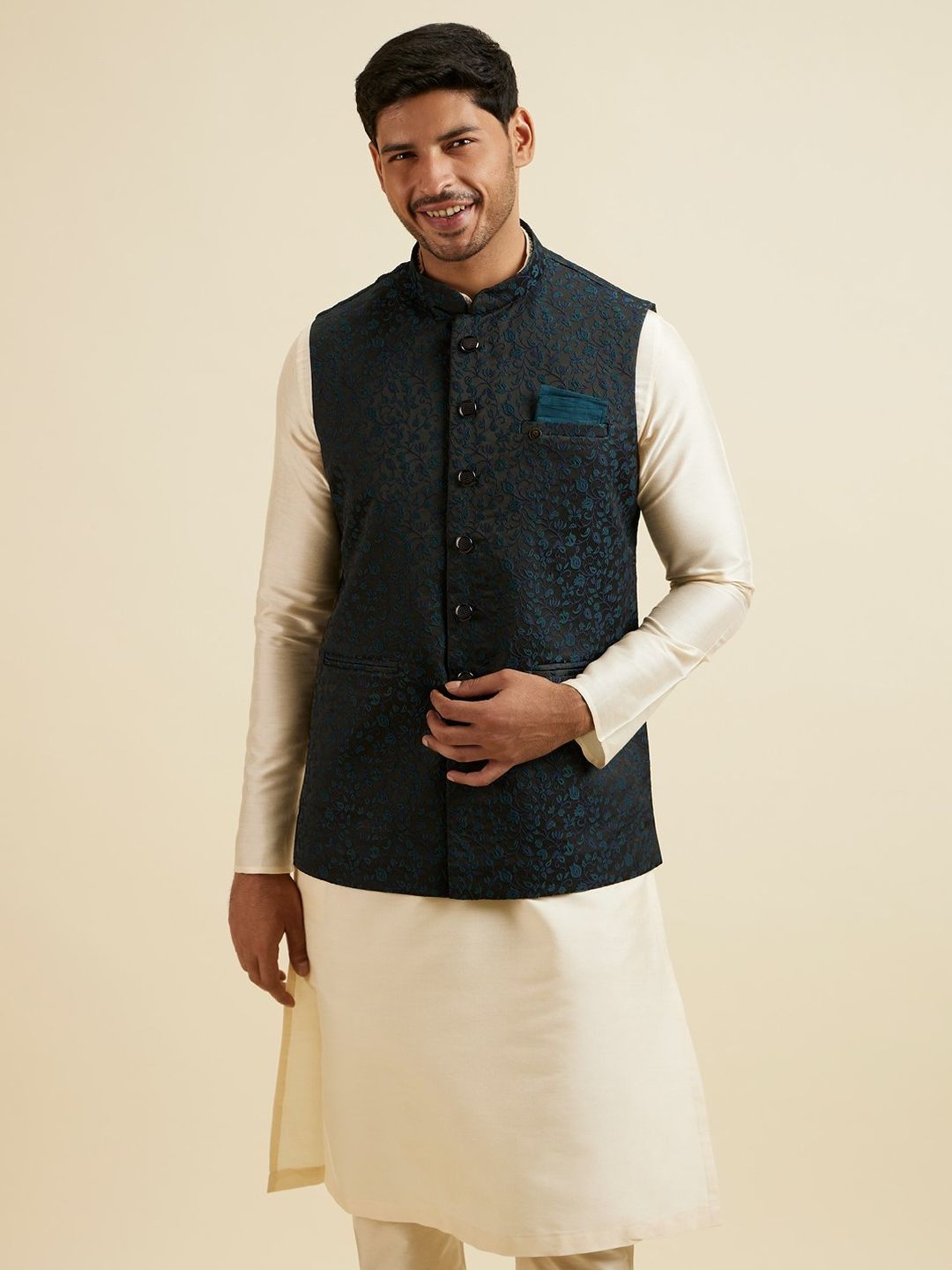 Manyavar Black Regular Fit Embroidered Nehru Jacket