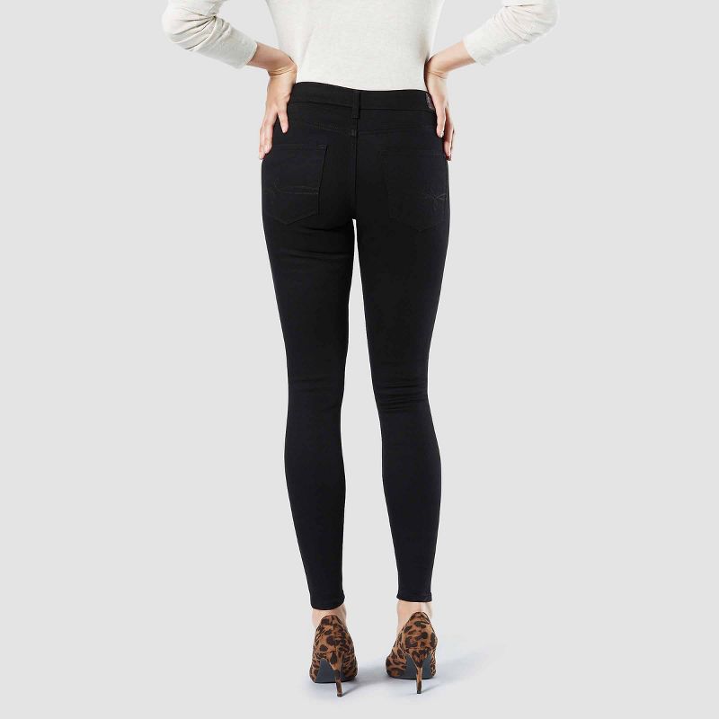 DENIZEN® from Levi's® Women's High-Rise Modern Super Skinny - Black 2