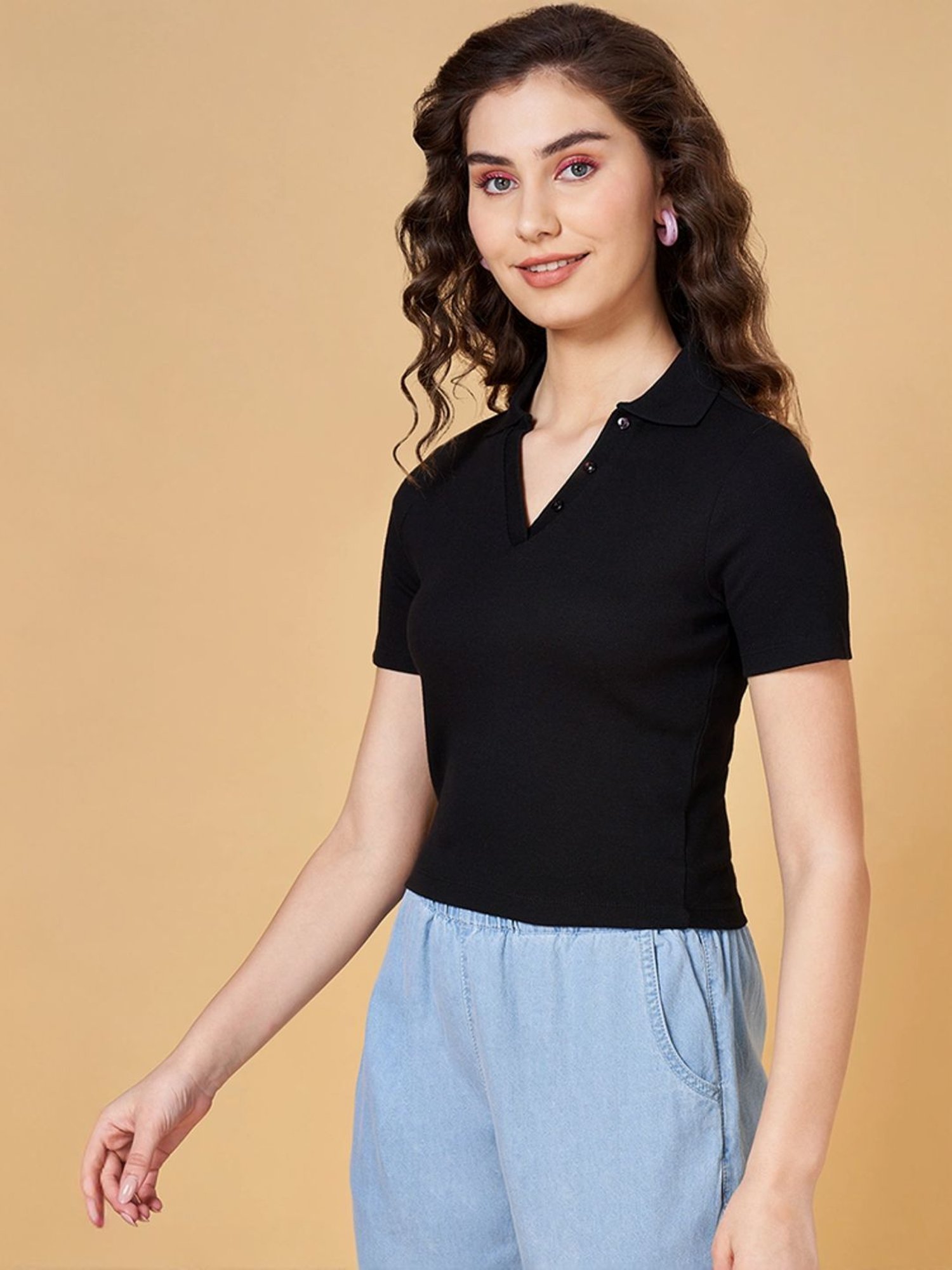 People by Pantaloons Black Slim Fit T-Shirt