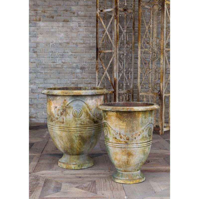 Park Hill Collection Oyster Metal Pots Set of 2