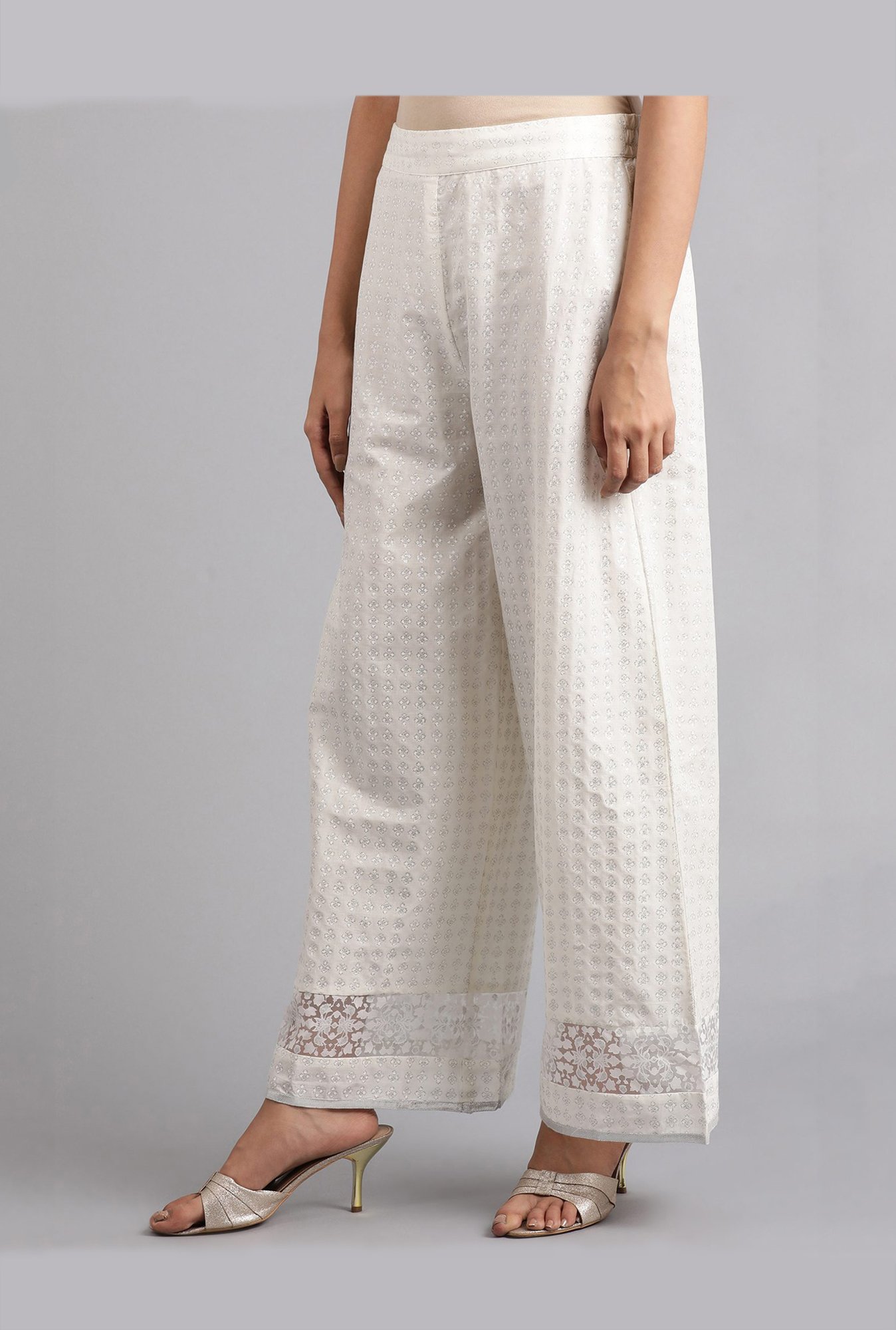 KENDALL + KYLIE Black Mid Rise Pants