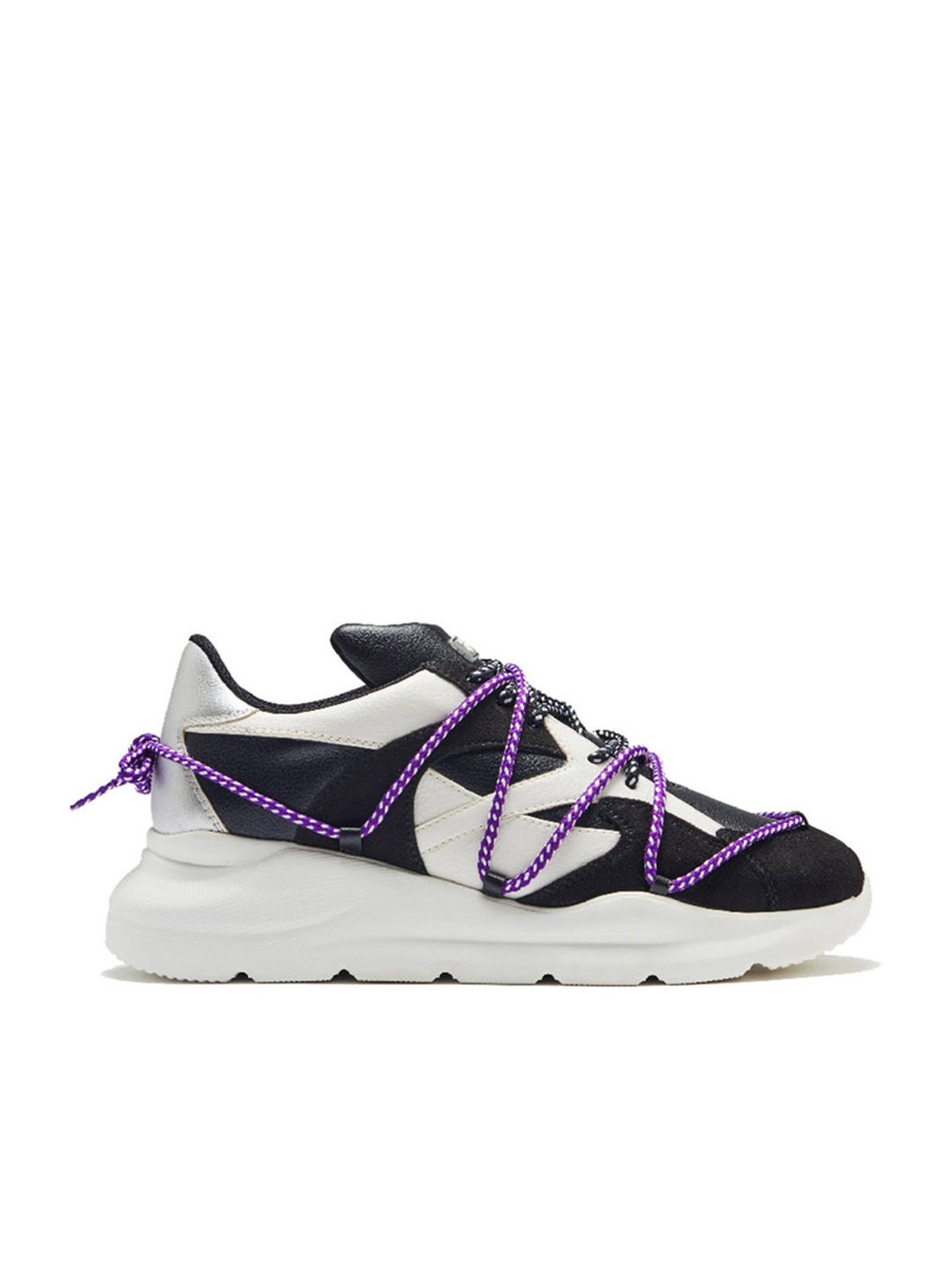 7-10 Women's 607 Winter Street Black Chunky Sneakers