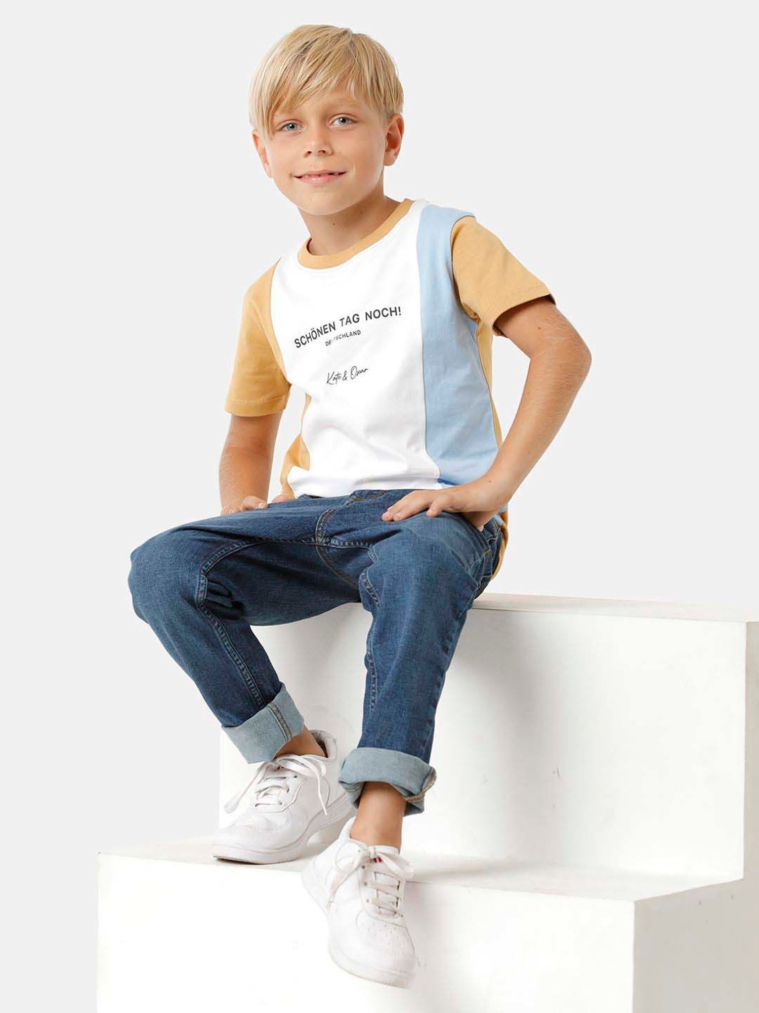 Kate & Oscar Kids Multicolor Cotton Printed T-Shirt