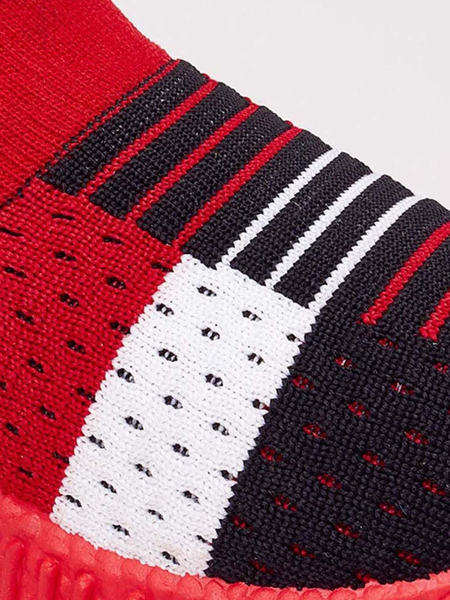 Priaansha Kids Black & Red Casual Slip-Ons