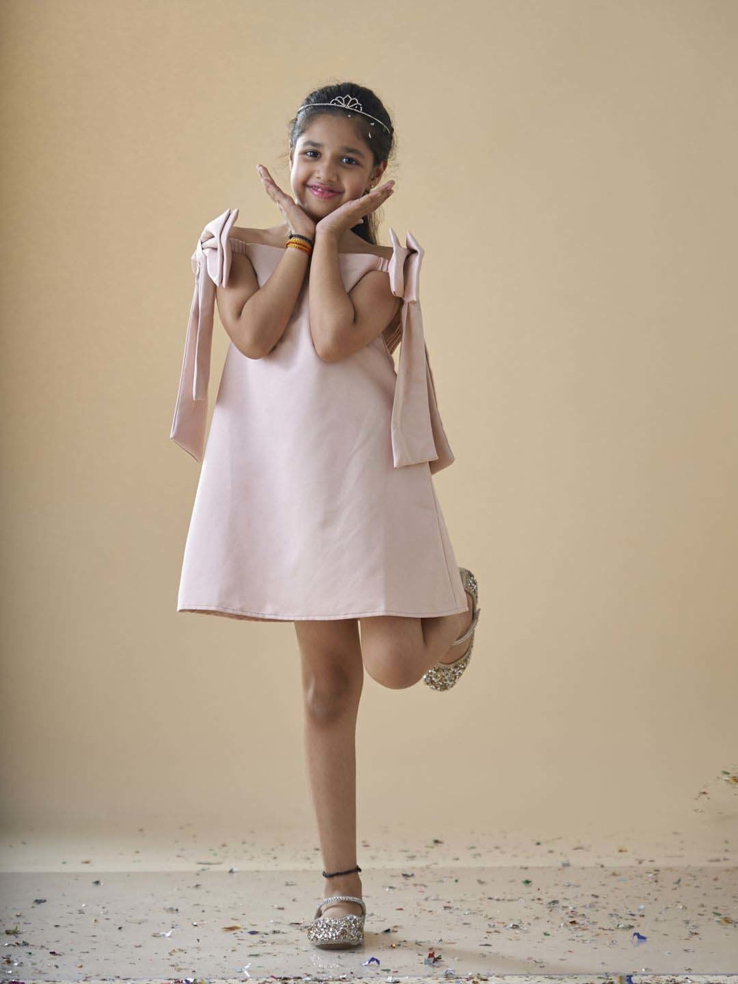 KidsDew Girls Beige Solid Casual Dresses