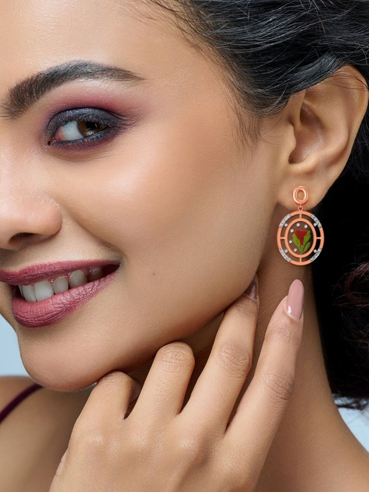 Joyalukkas 18k Gold Engaging Diamond Drop Earrings