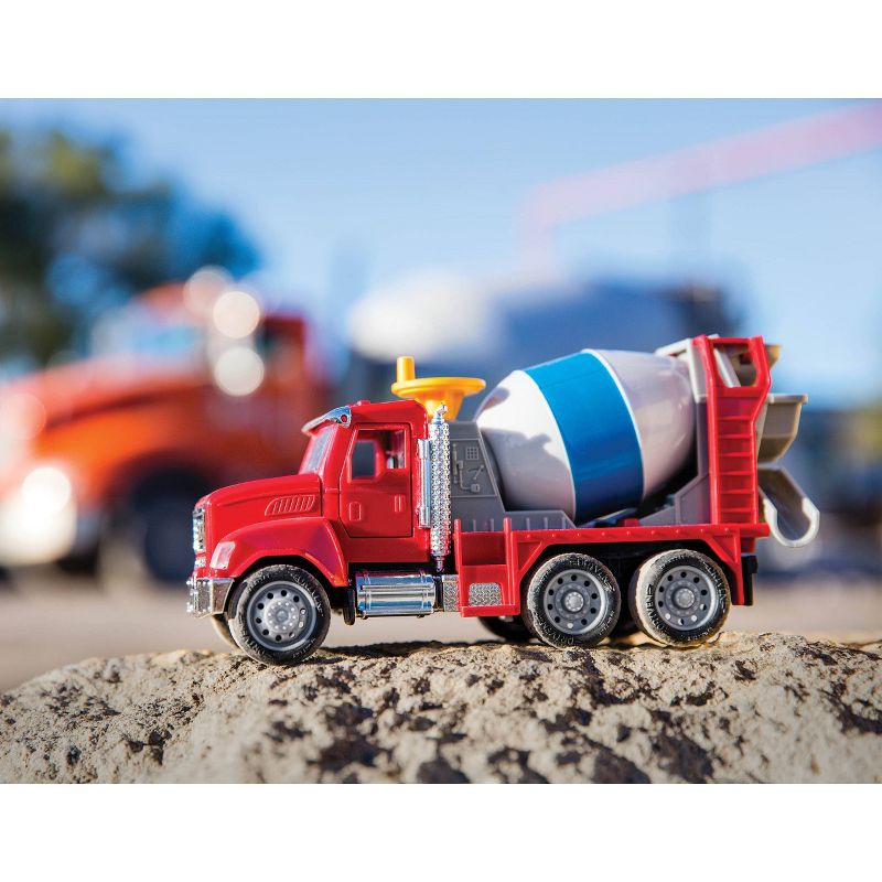 DRIVEN – Toy Cement Mixer Truck – Micro Series
