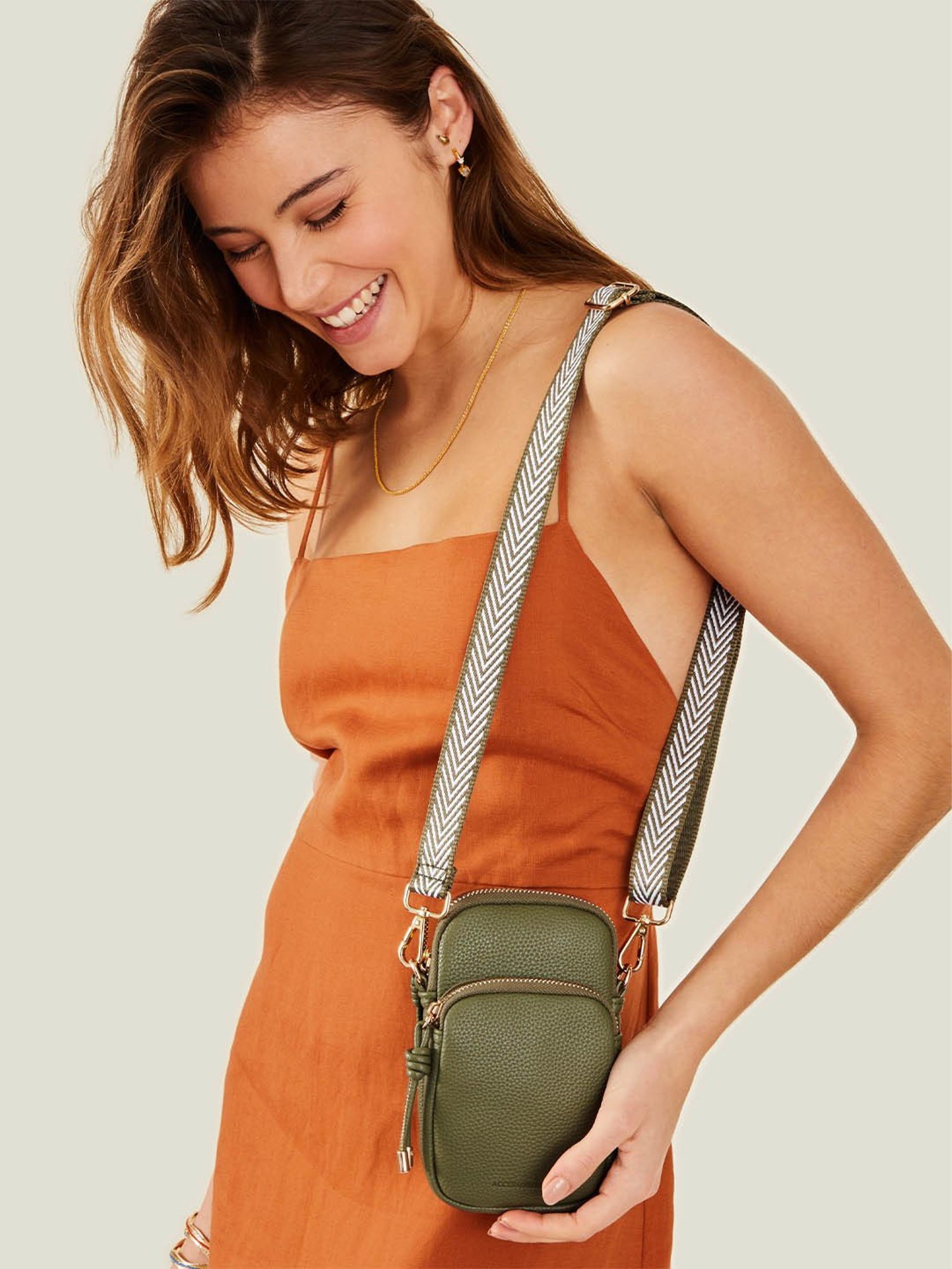 PERQUISITE TIMELESS TRAVELER Brown Solid Pouch