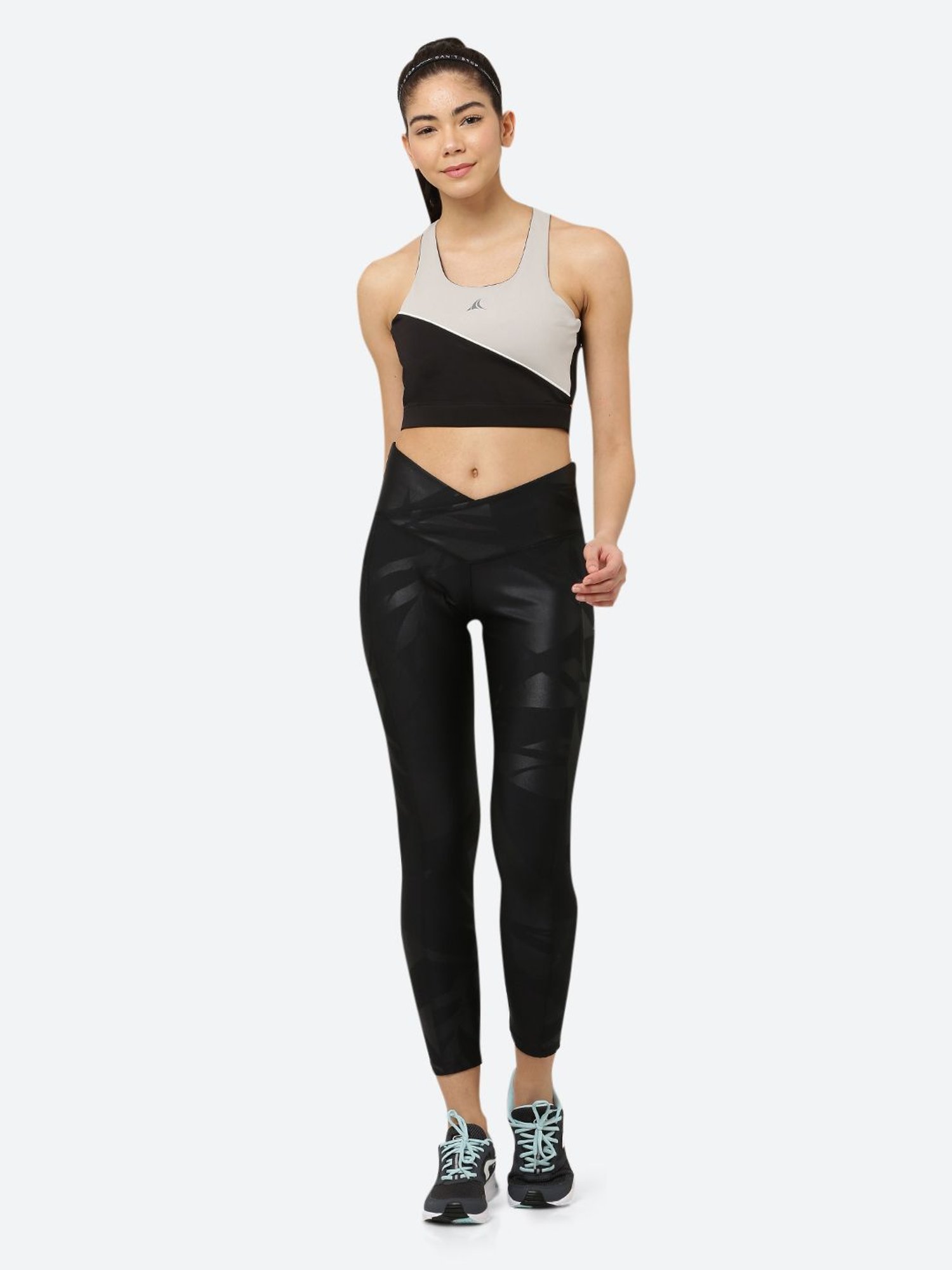 Fitleasure Grey & Black Non Wired Padded Sports Bra