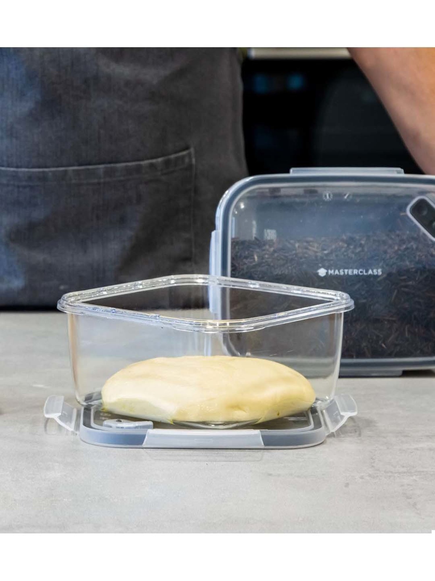 MasterClass Transparent Plastic Square Food Storage Container (1.4 L)