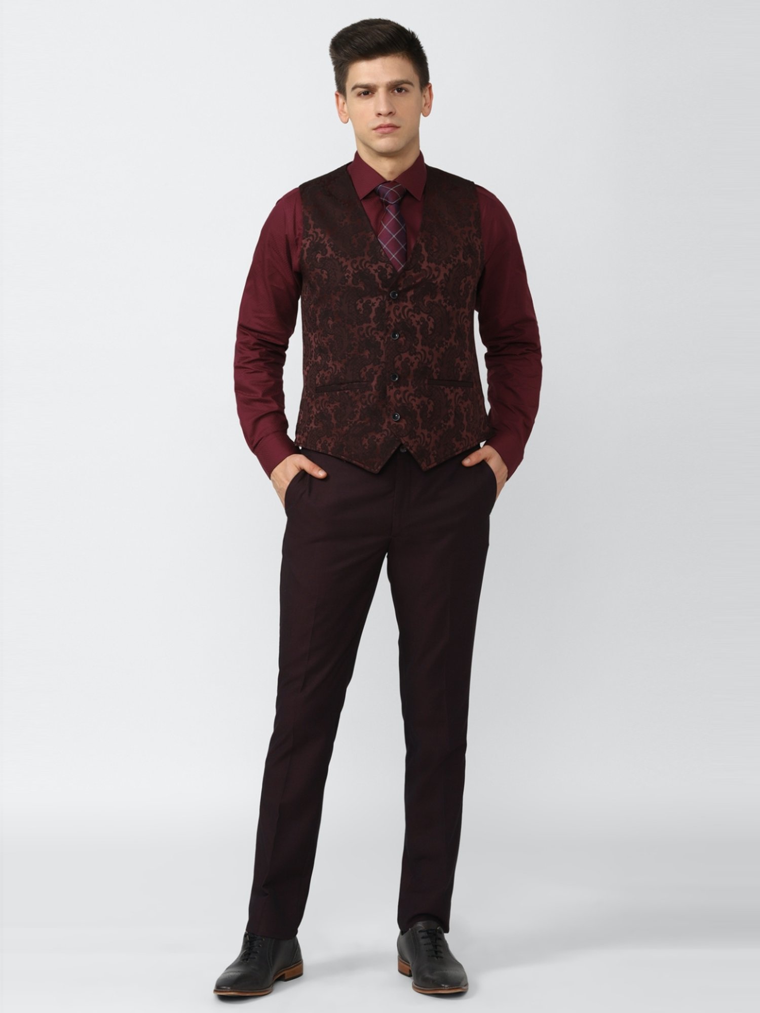 V Dot Maroon Skinny Fit Three Piece Suit