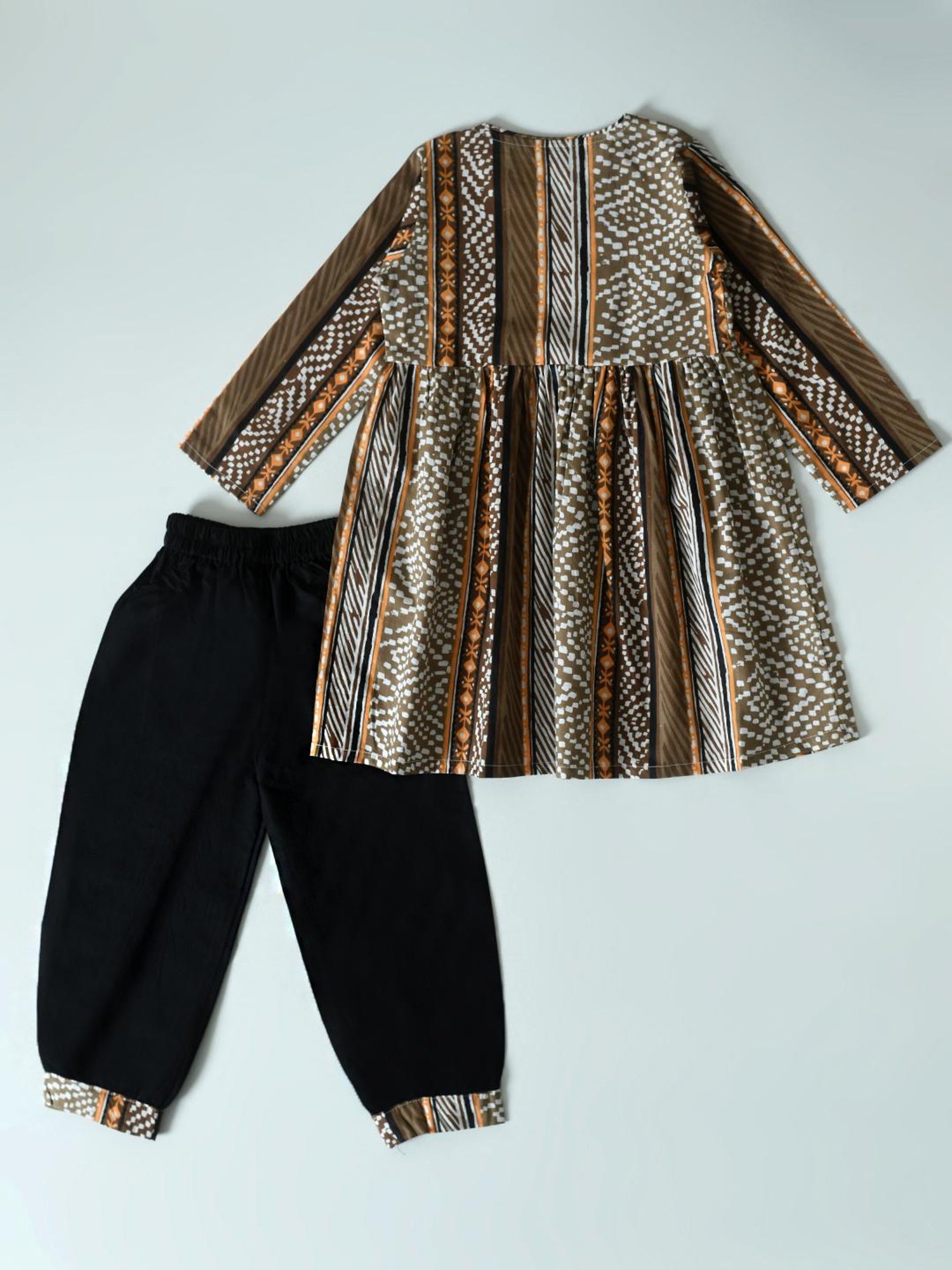 Bella Moda Kids Multicolor Printed Full Sleeves Kurti with Pants