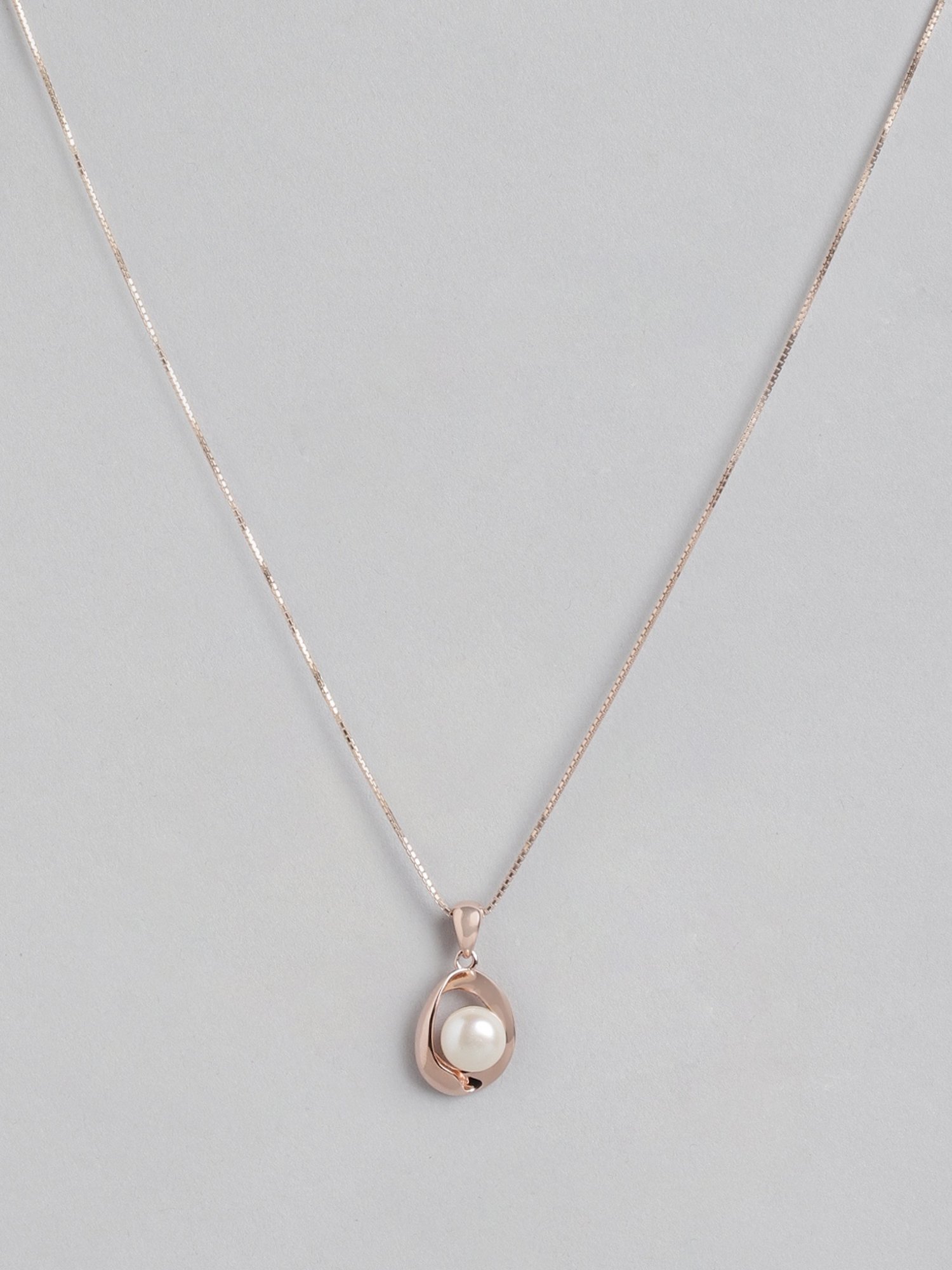 Zavya 92.5 Sterling Silver Pearlescent Elegance Pendant with Chain for Women