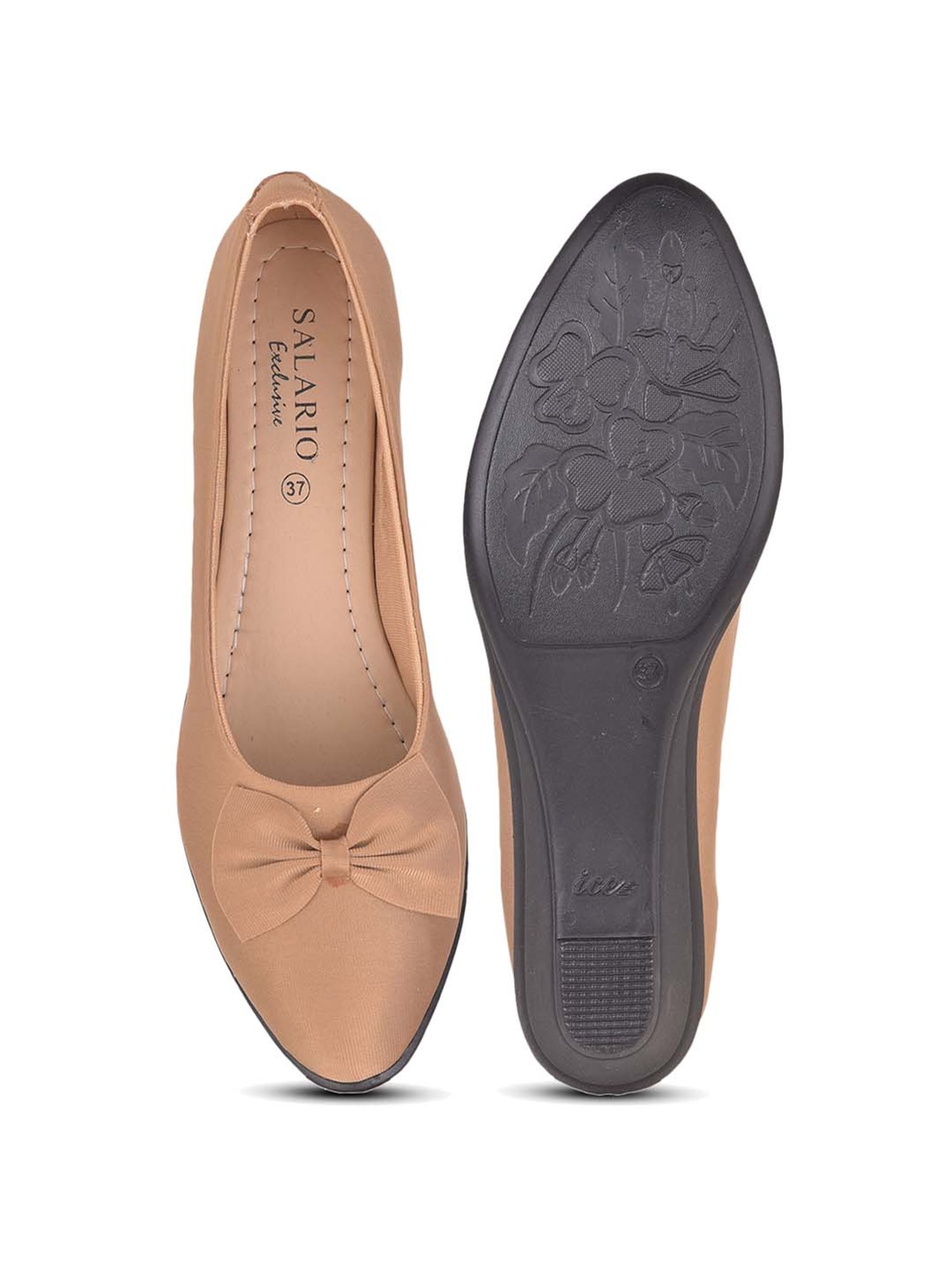 Salario Women's Beige Wedge Pumps