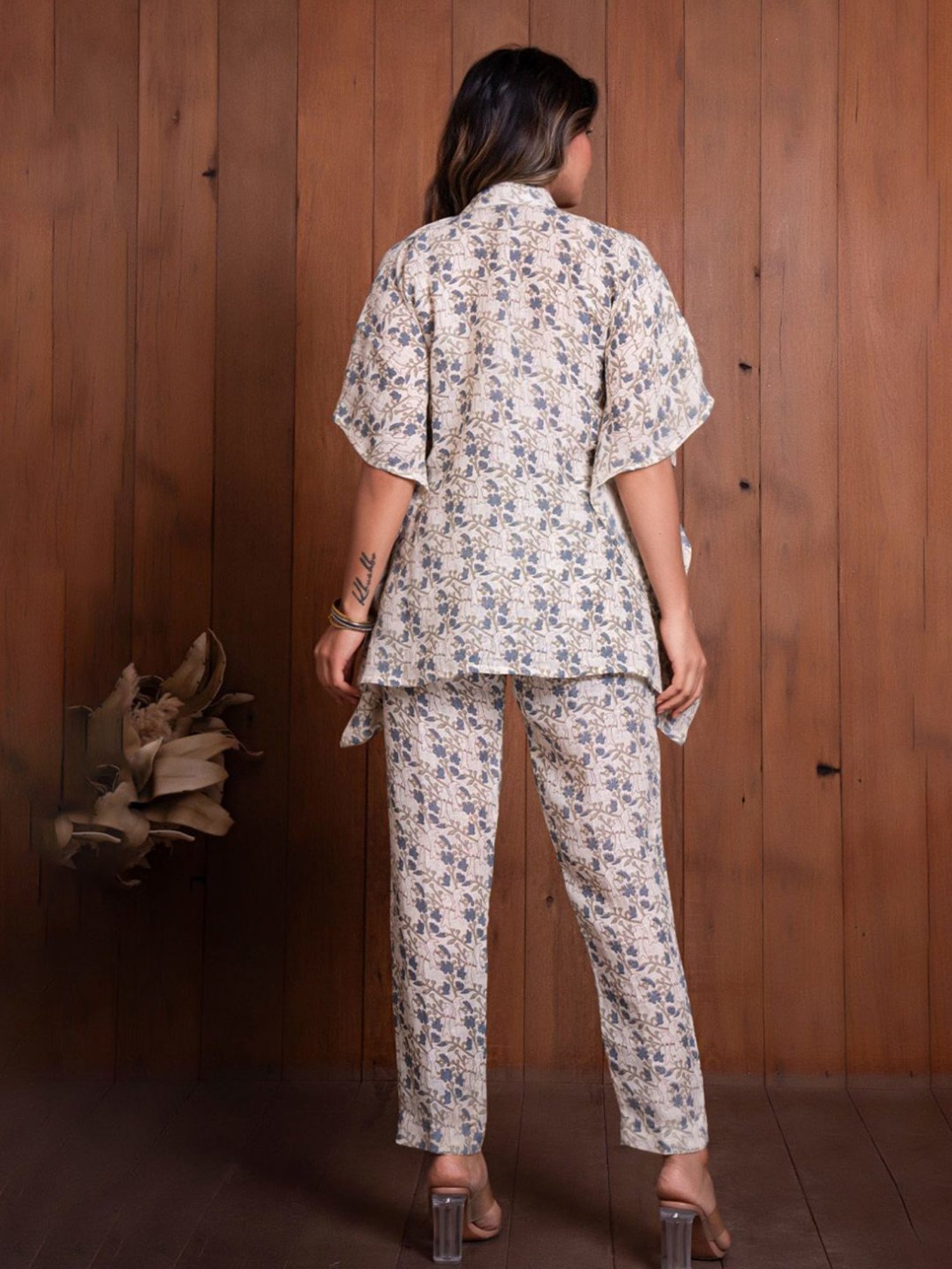 Eeshva India Off White Dove Print Linen Kaftan Style Shirt with Pant