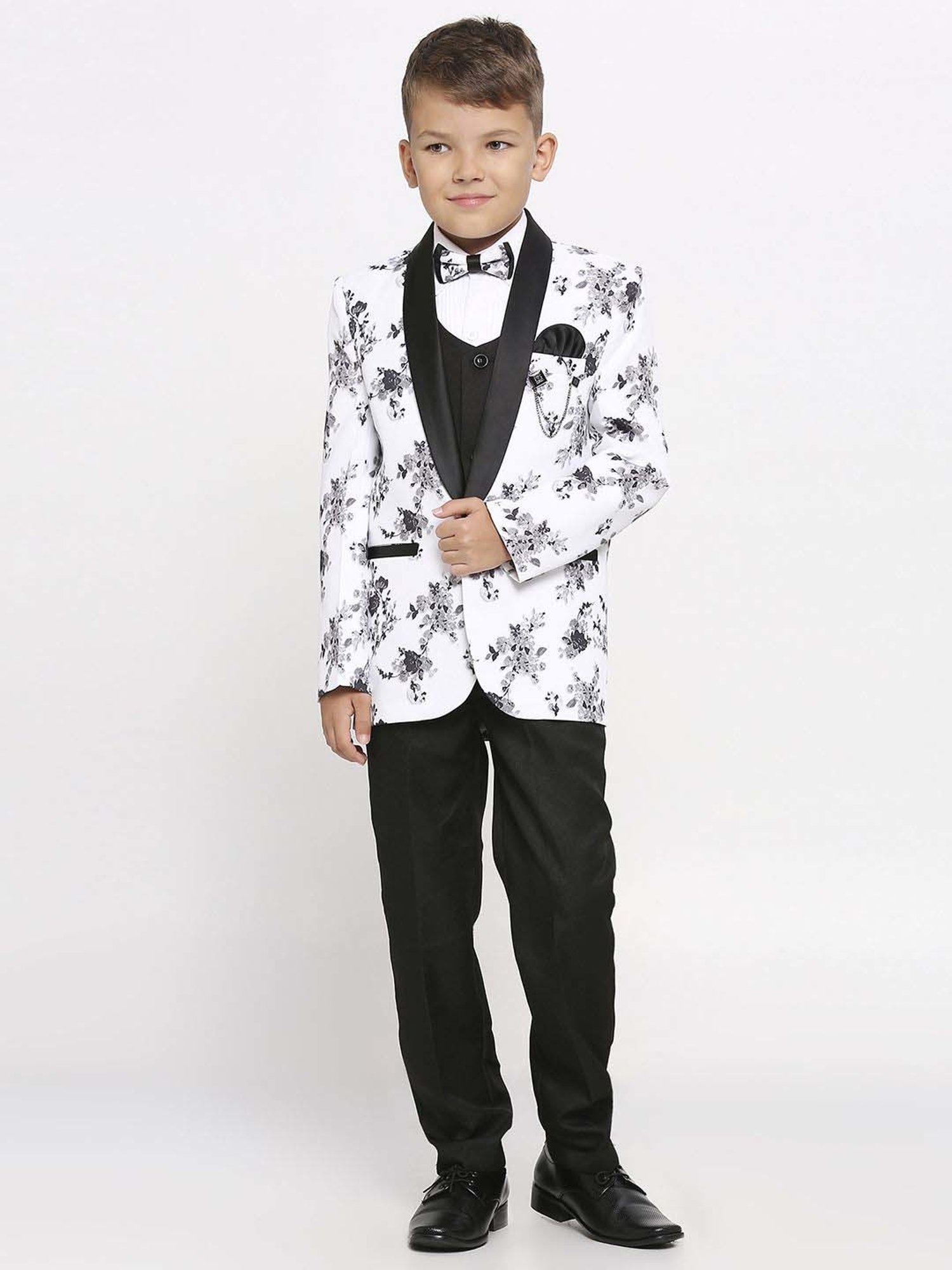 Kids Island Boys Black & White Printed Full Sleeves Suit Set