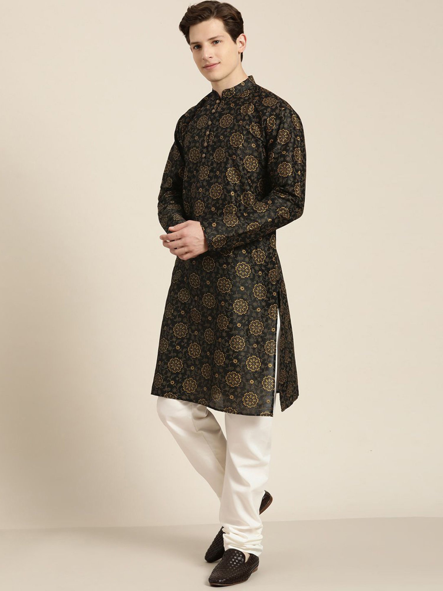 Vastramay White Cotton Straight Fit Embroidery Ethnic Suits