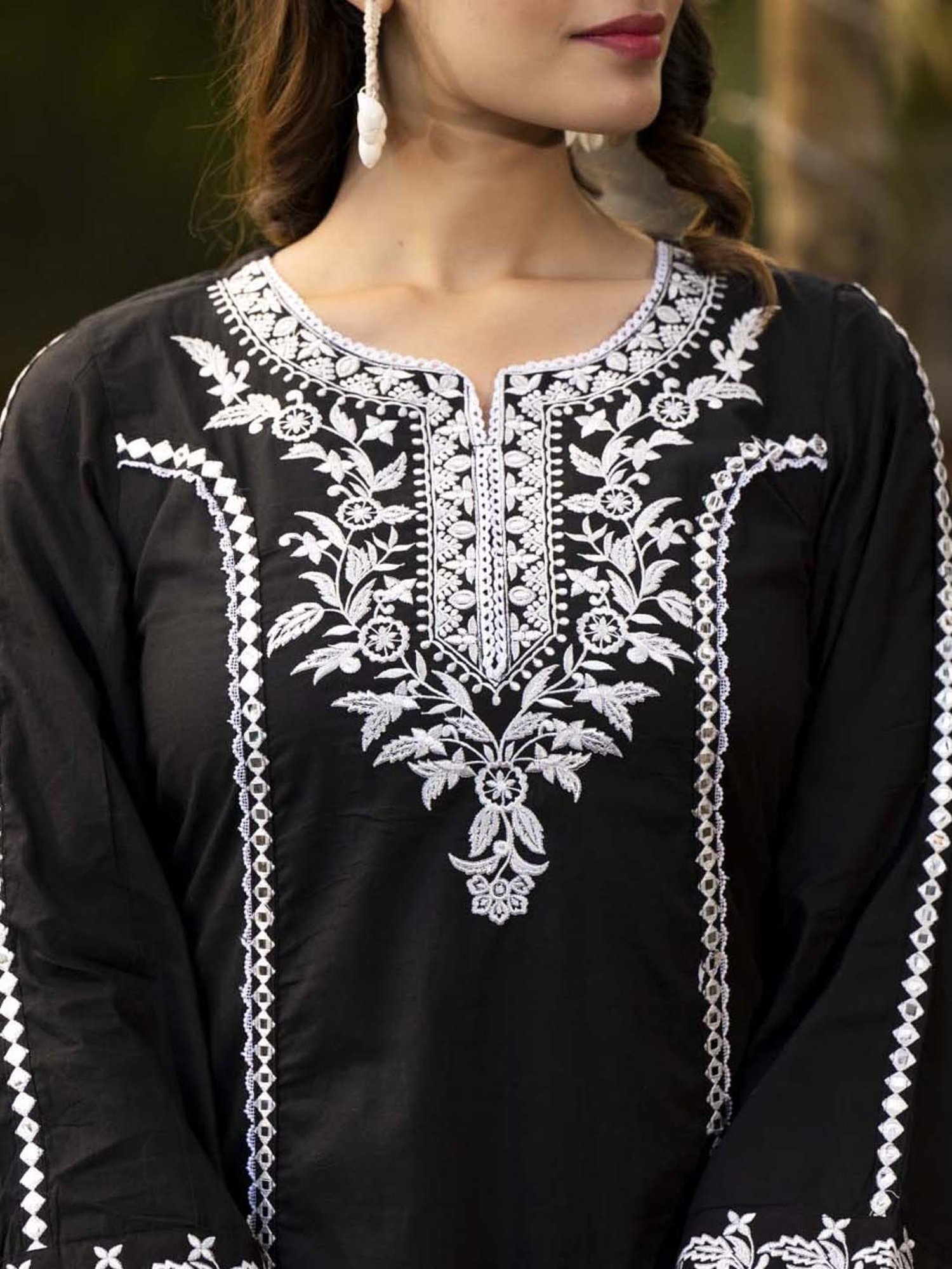 Varanga Black Embroidered Kurta Pant Set With Dupatta