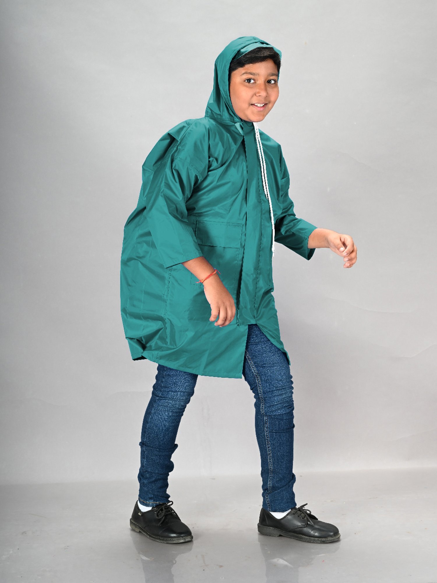 Lux Venus Boys Green Solid Full Sleeves Raincoat