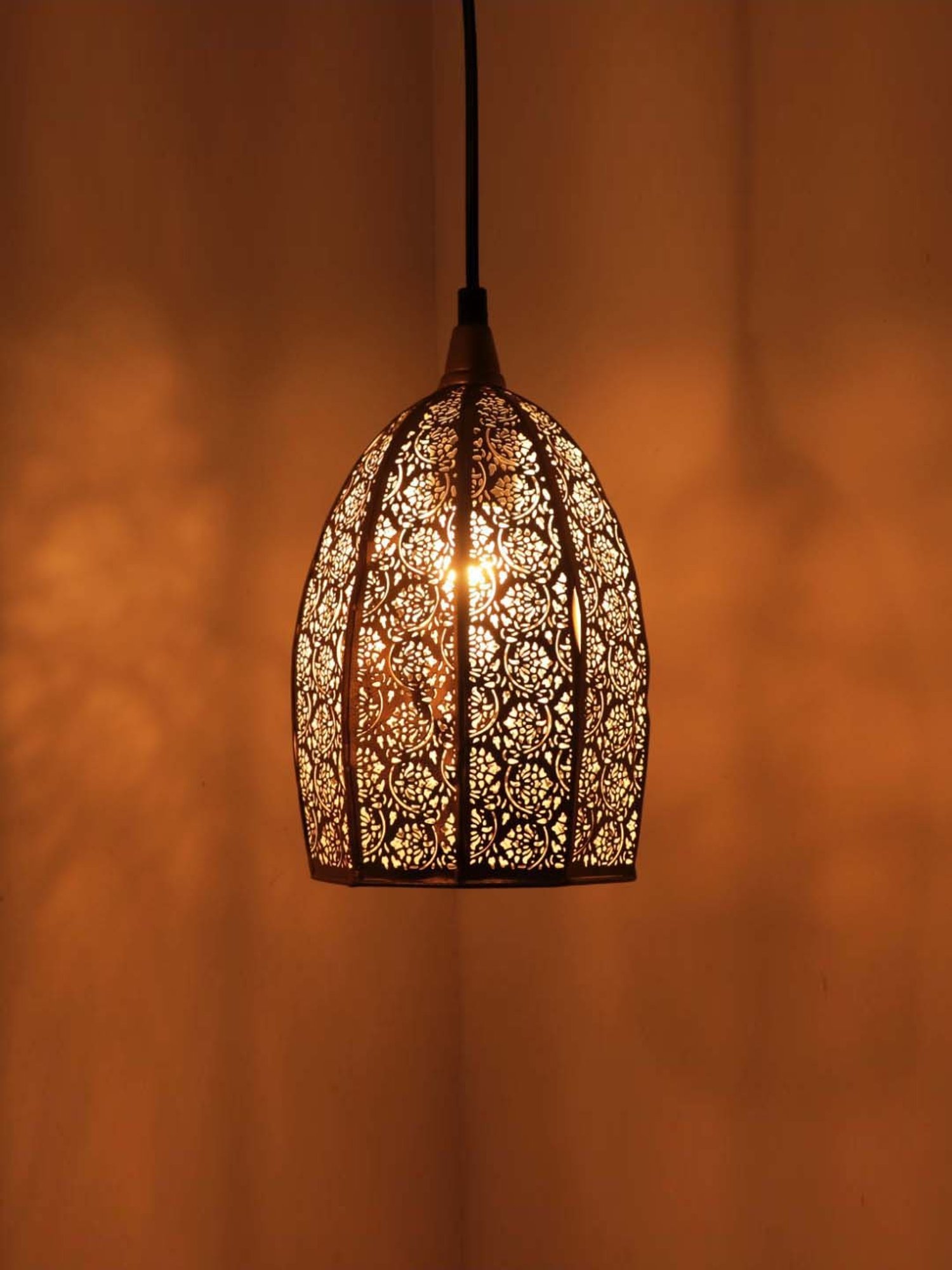 ExclusiveLane 'Moroccan Elegance' Matte Gold Iron Hand-Etched Pendant Lamp - Set of 1