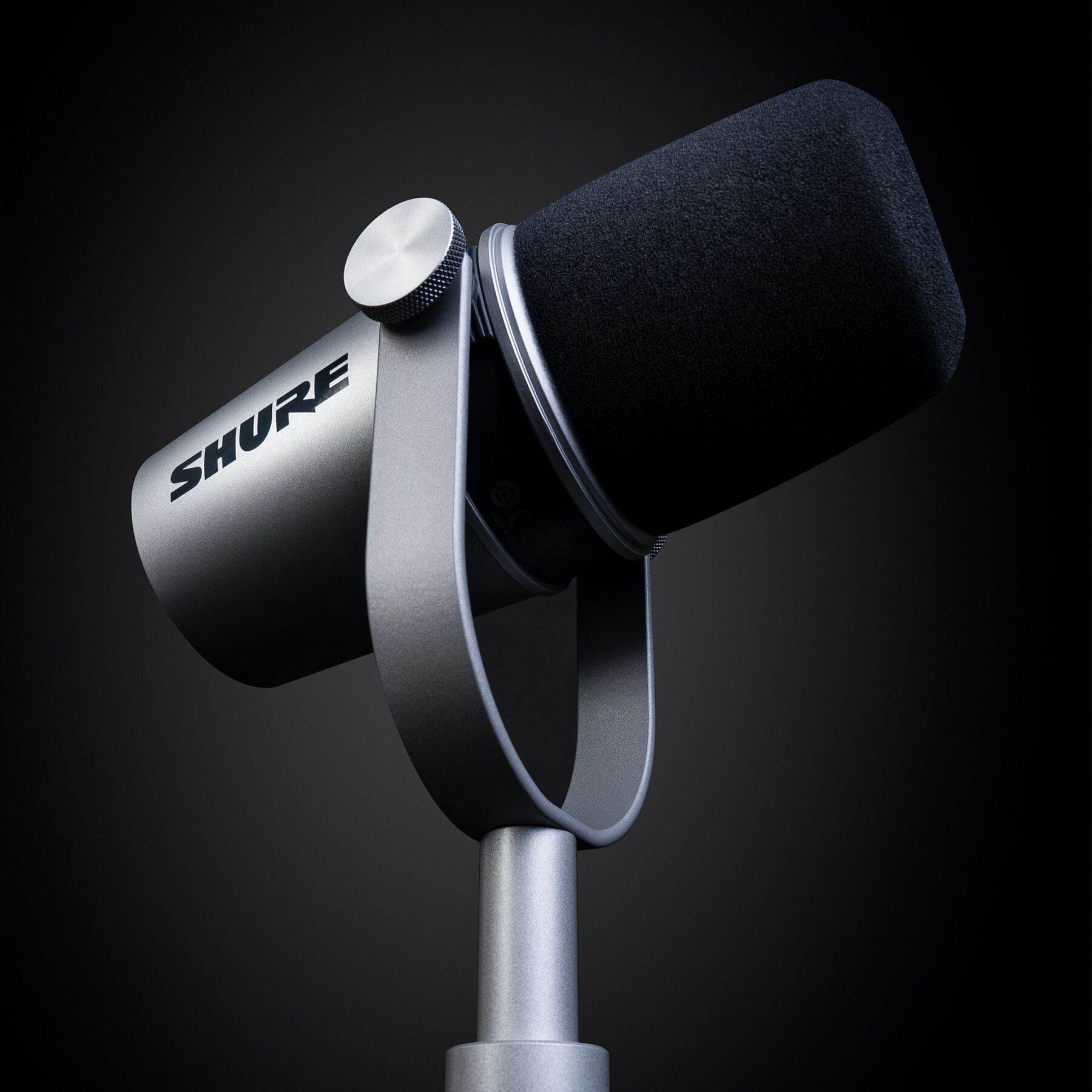 Shure MV7-K Podcast Microphone. Silver