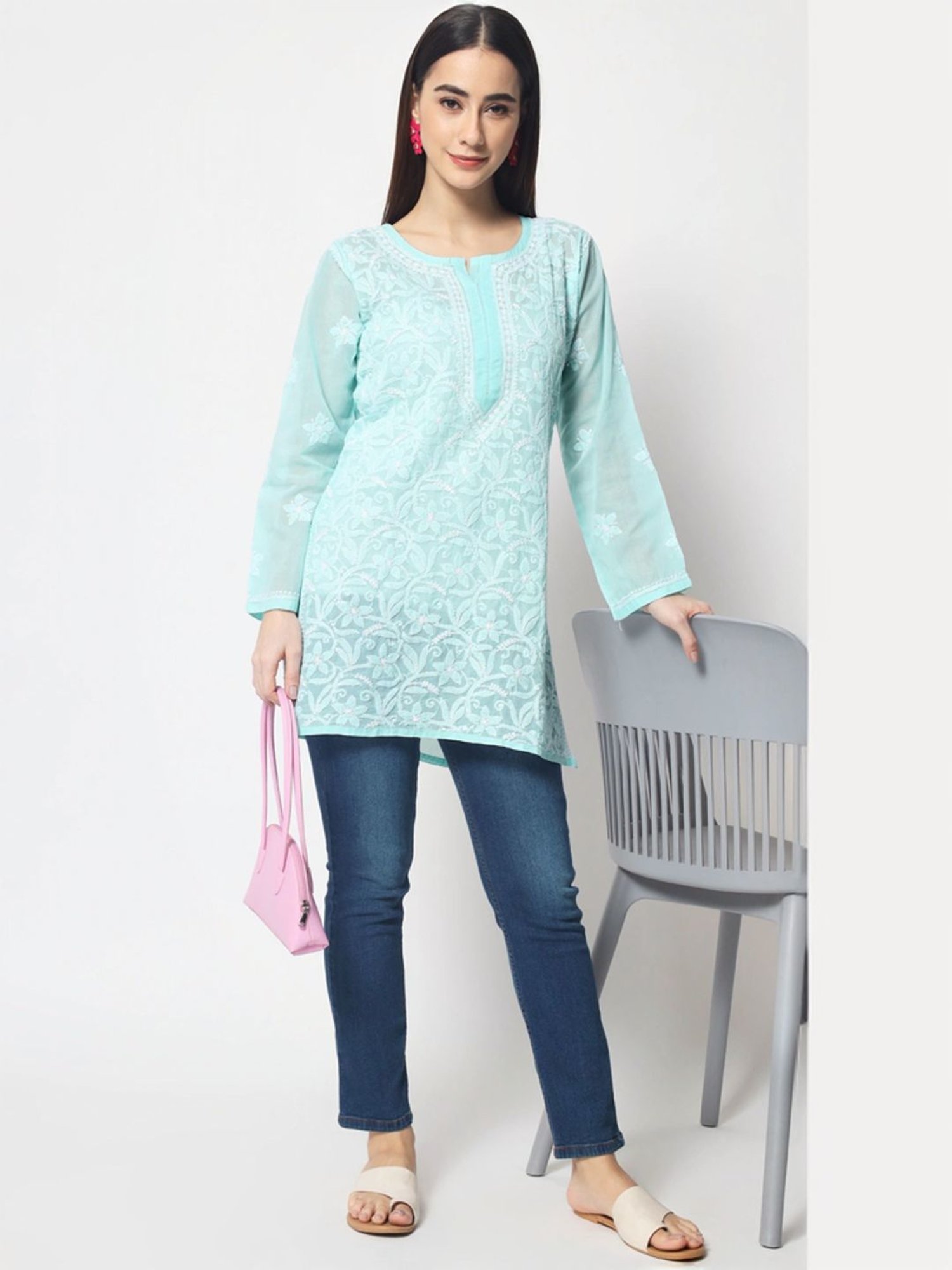 PARAMOUNT CHIKAN Sea Green Cotton Hand Embroidered Chikankari Straight Kurti