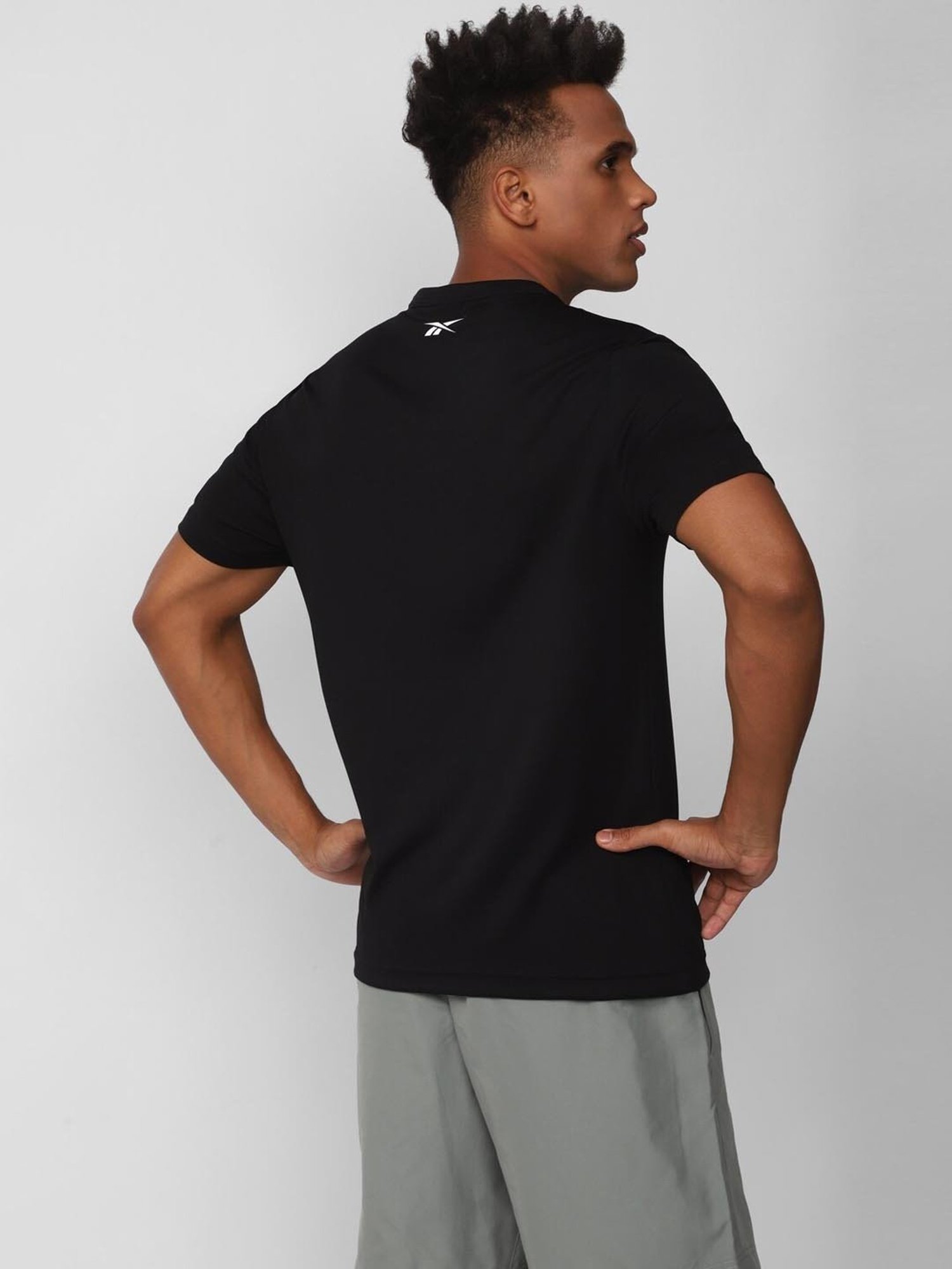 Reebok Black Slim Fit Printed T-Shirt