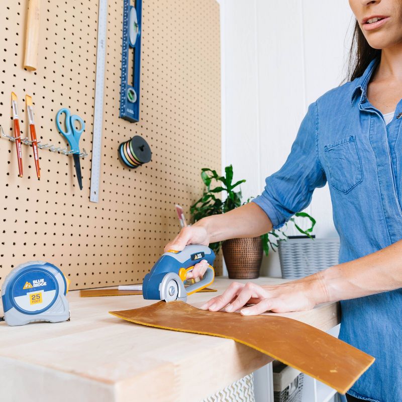 Blue Ridge Tools Rechargeable Rotary Cutter