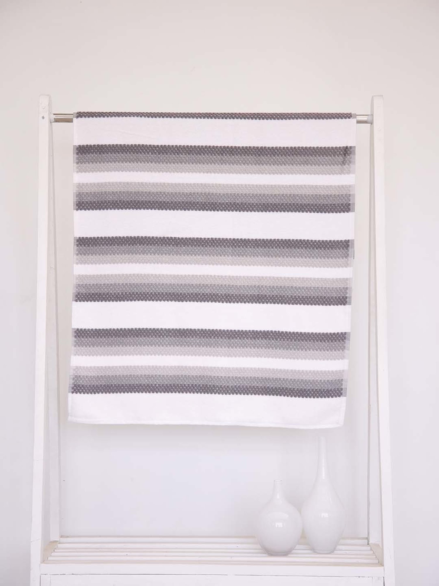 Ariana Majestic Grey & Purple Cotton 700 GSM Reversible Bath Towel - Set of 1