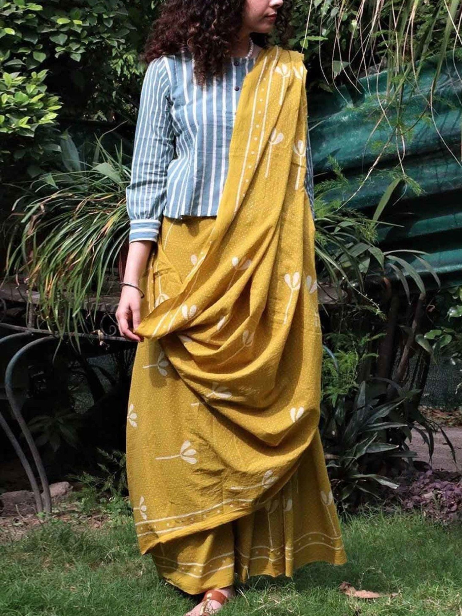 Chidiyaa Yellow Block Printed Cotton Mul Saree Gul