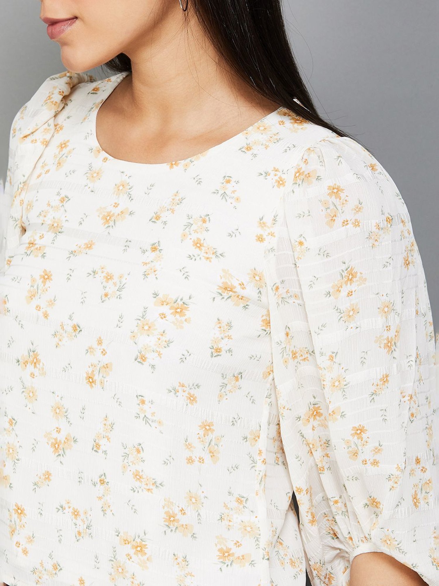 Ginger by Lifestyle White Floral Print Top